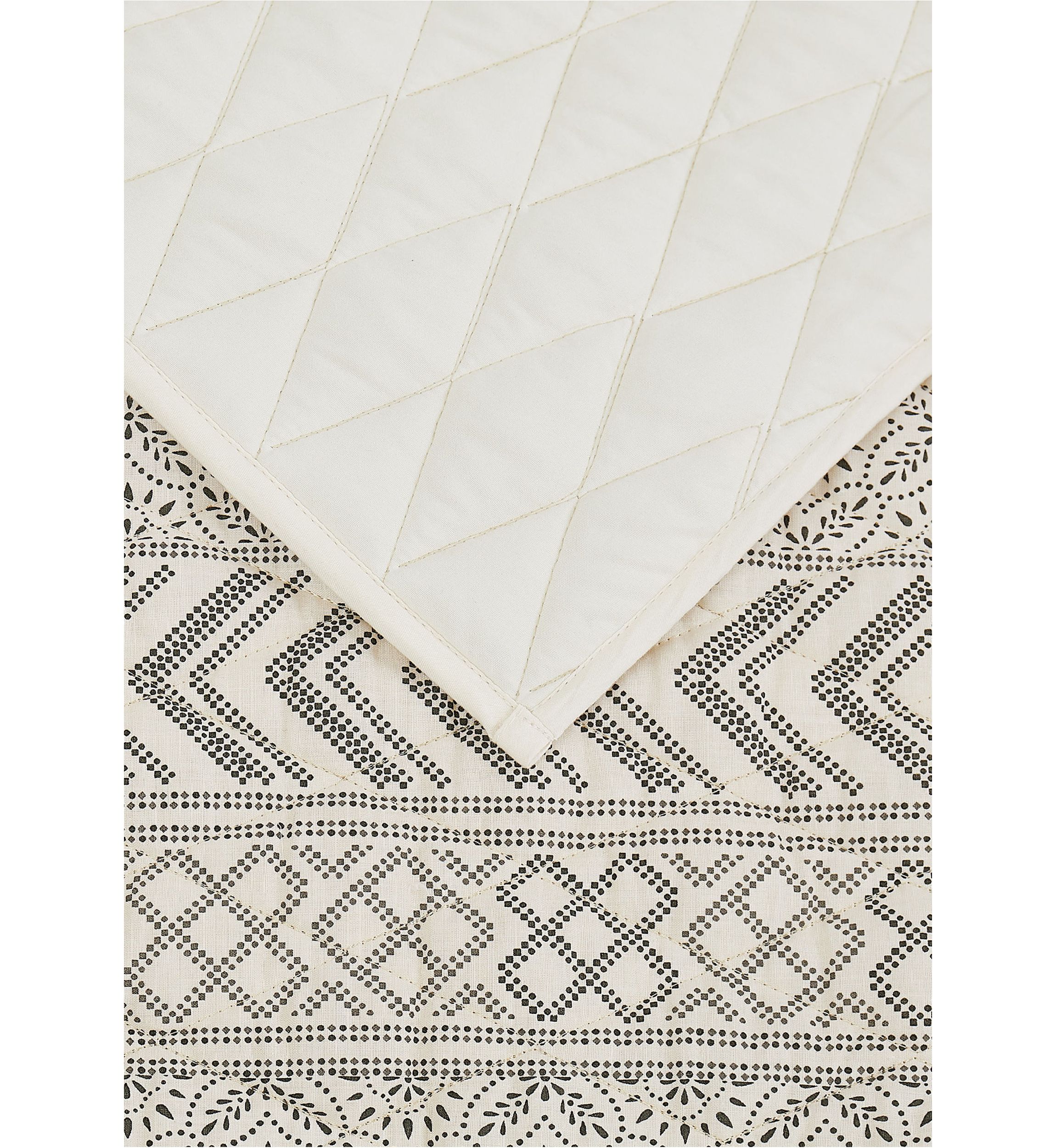 Chase Quilt Set