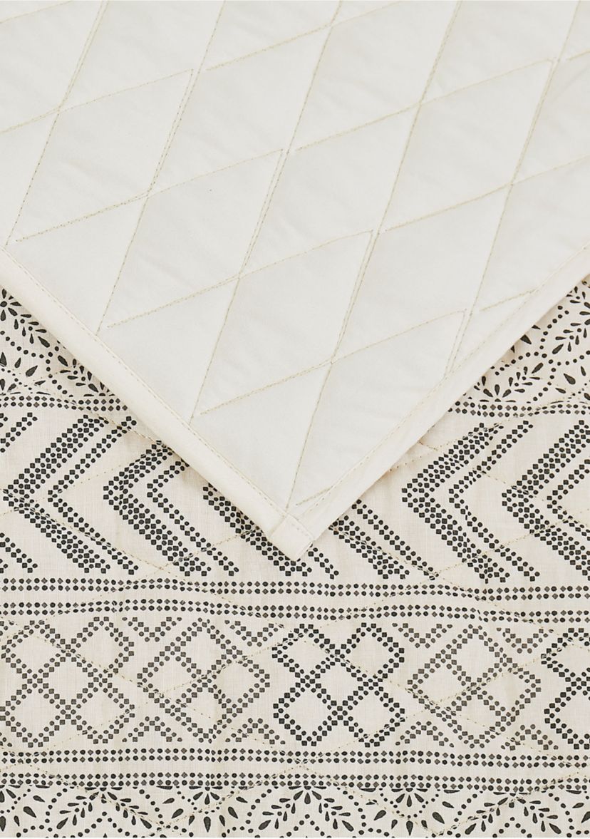 Chase Quilt Set