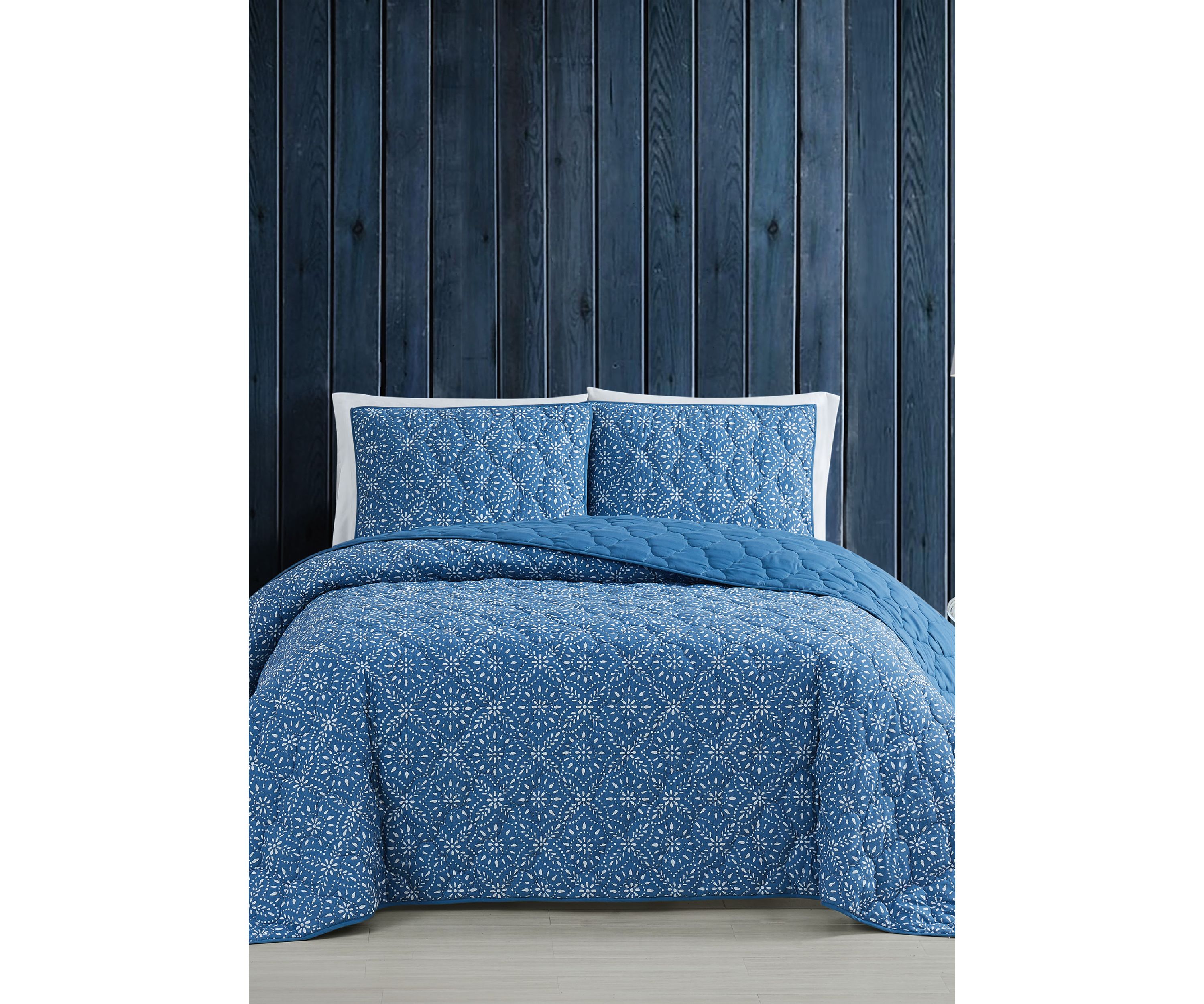 Katrine Quilt Set