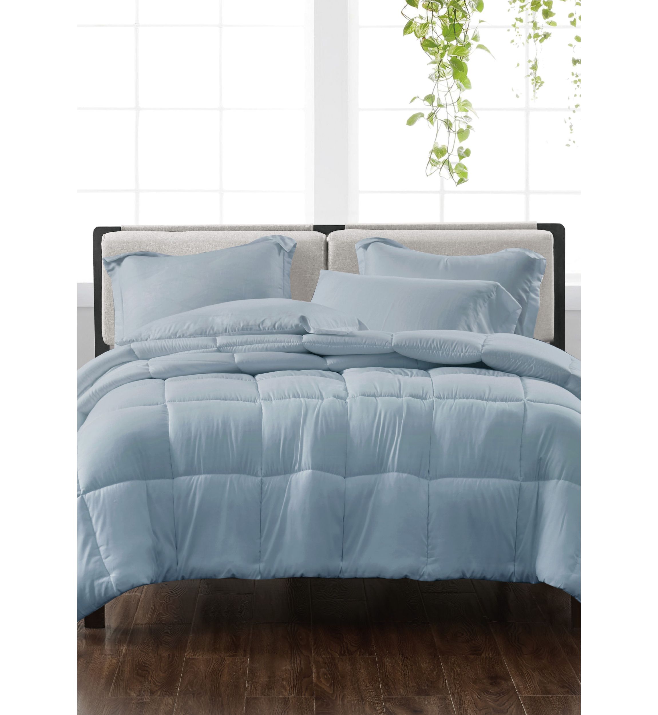 Heritage Solid Comforter Set