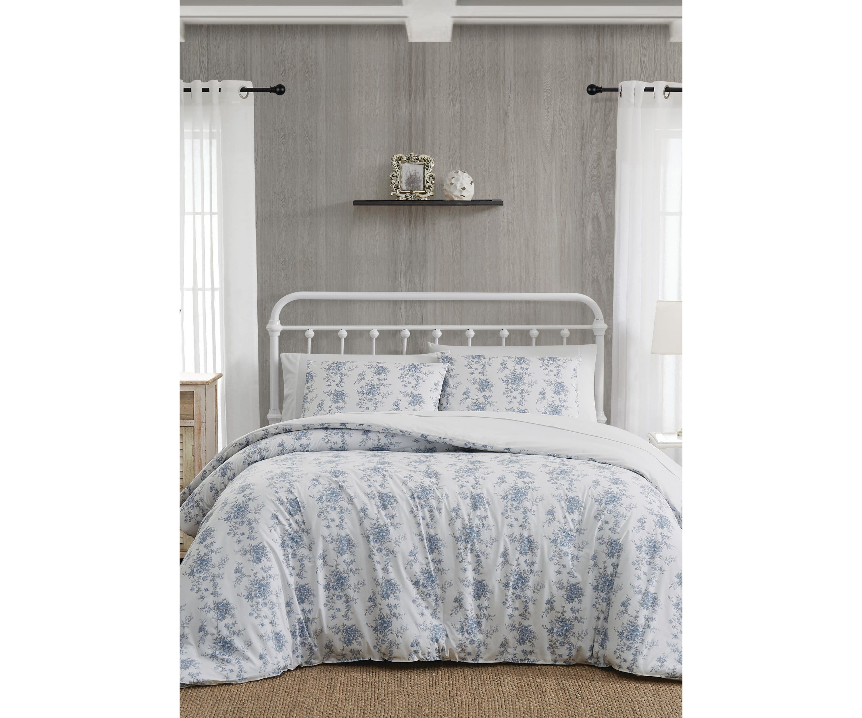 The Farmhouse by Rachel Ashwell British Rose King 3 Piece Comforter Set