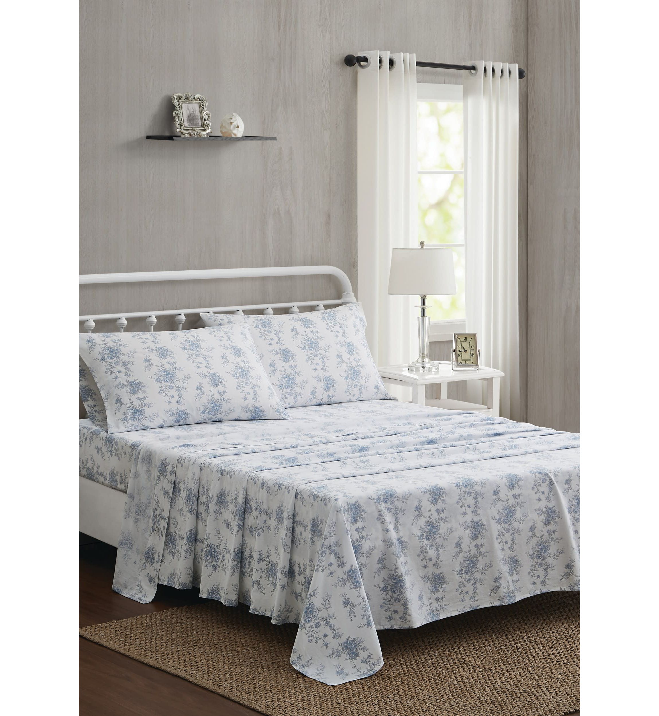 The Farmhouse by Rachel Ashwell British Rose Queen 4 Piece Sheet Set