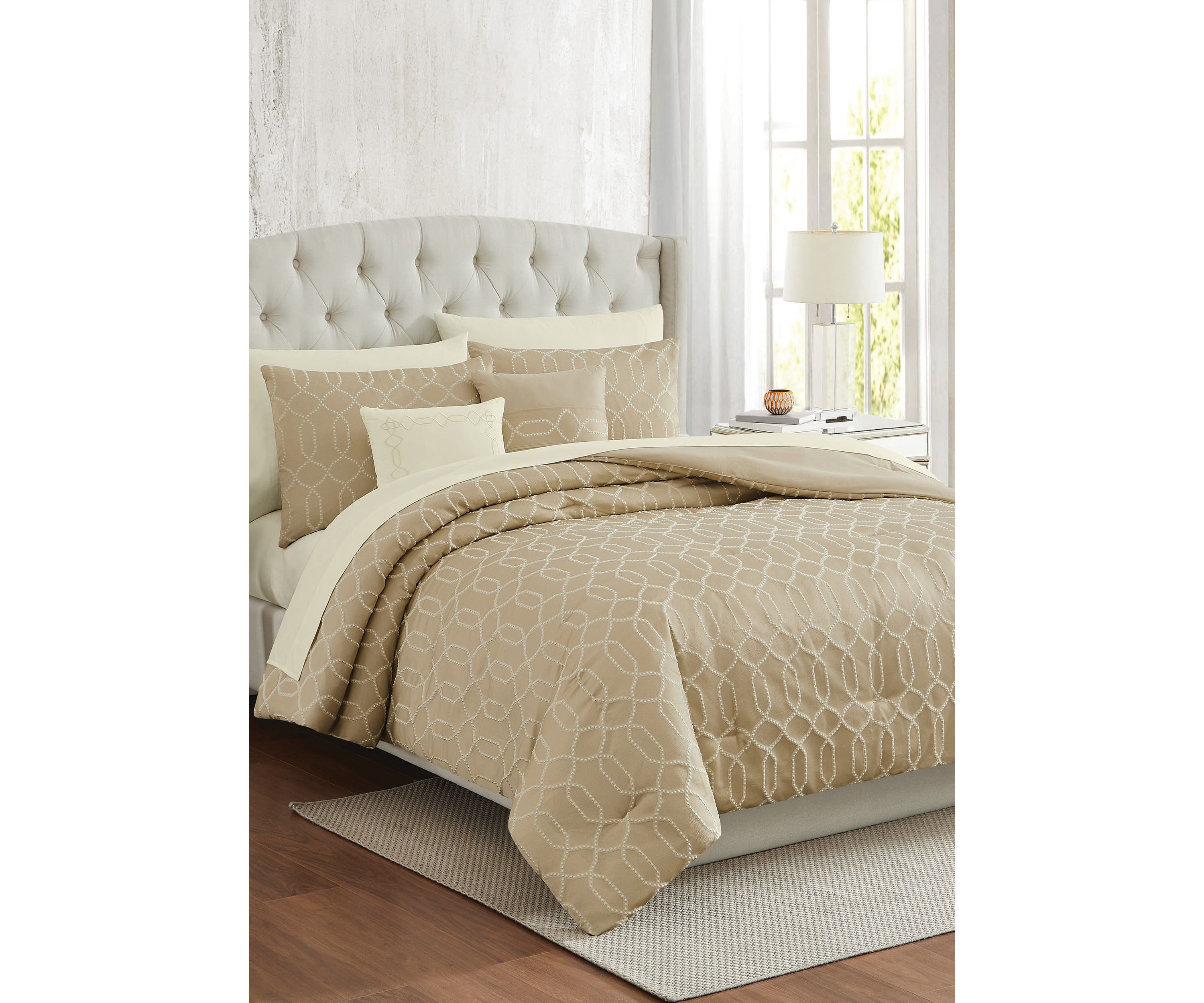 Victoria Geo Gold 9 Piece King Comforter Set