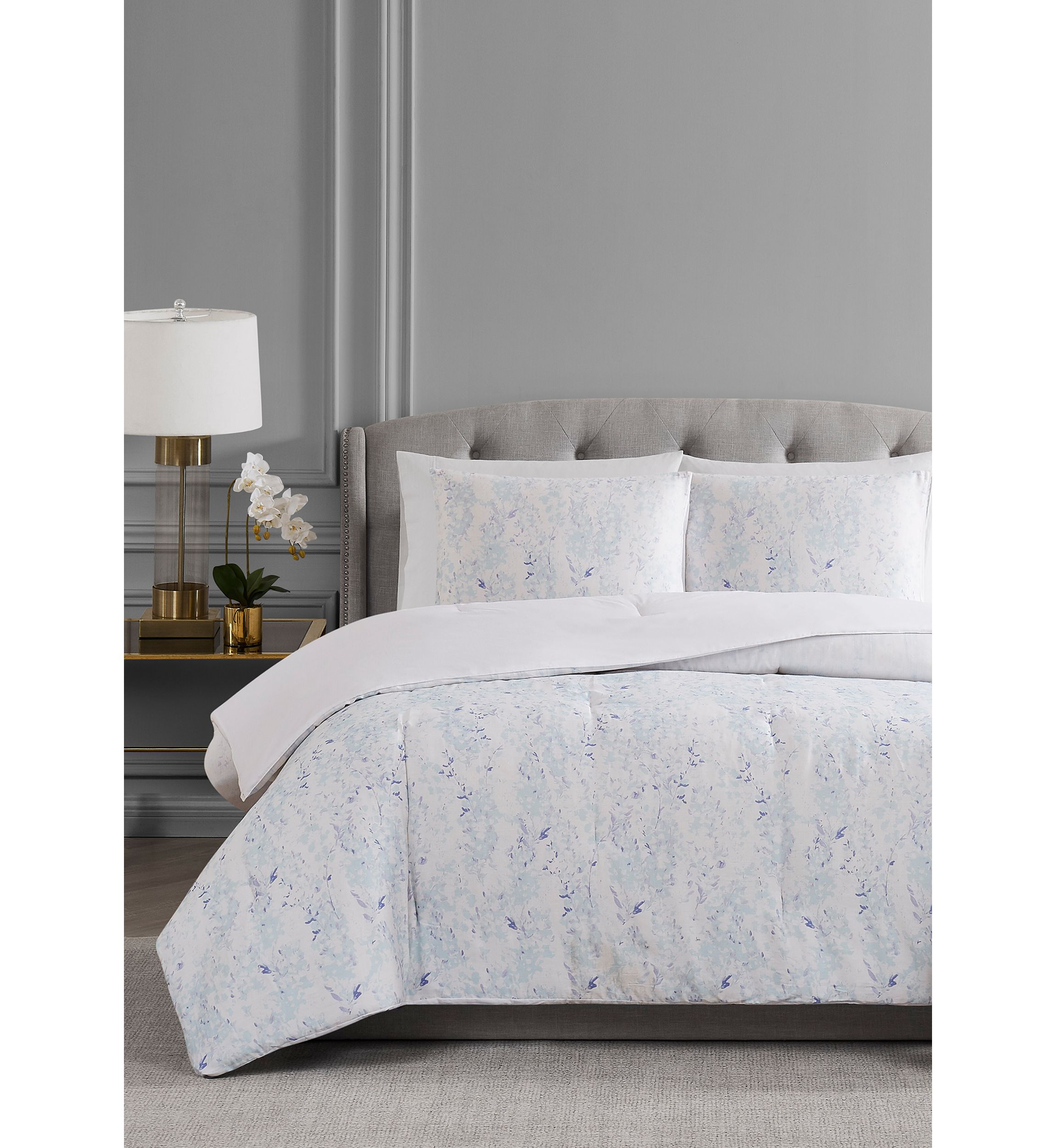 Nora Comforter Set