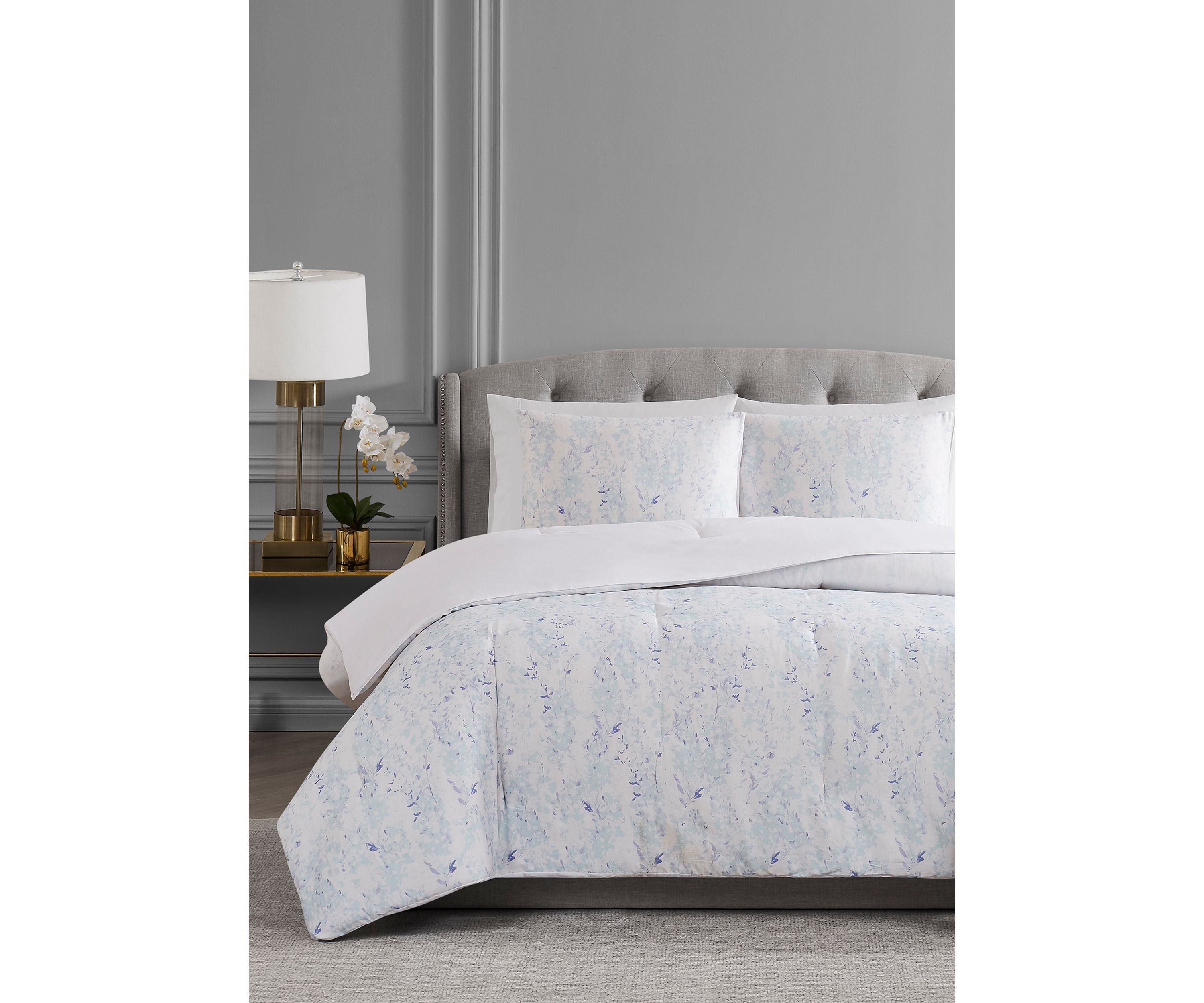 Nora Comforter Set