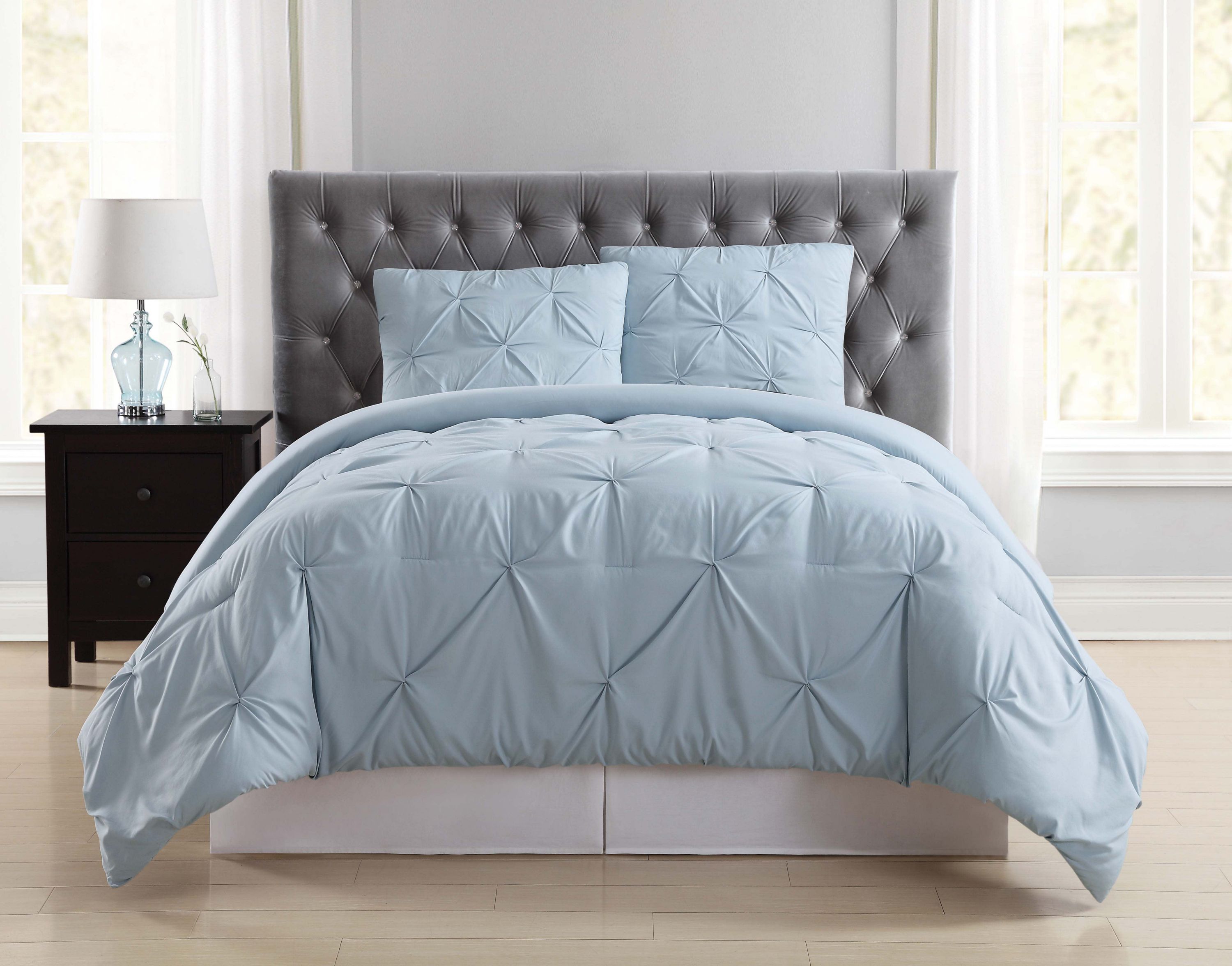 Truly Soft Everyday Pleated 4 Piece Full/Queen Removeable Cover Comforter Set in Ivory