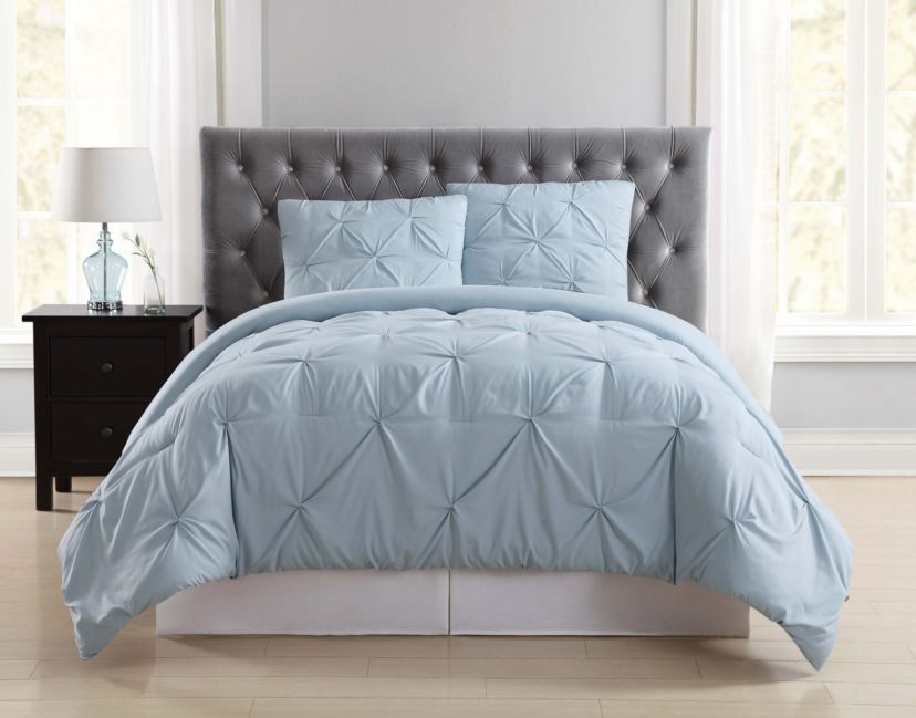 Truly Soft Everyday Pleated 4 Piece Full/Queen Removeable Cover Comforter Set in Ivory