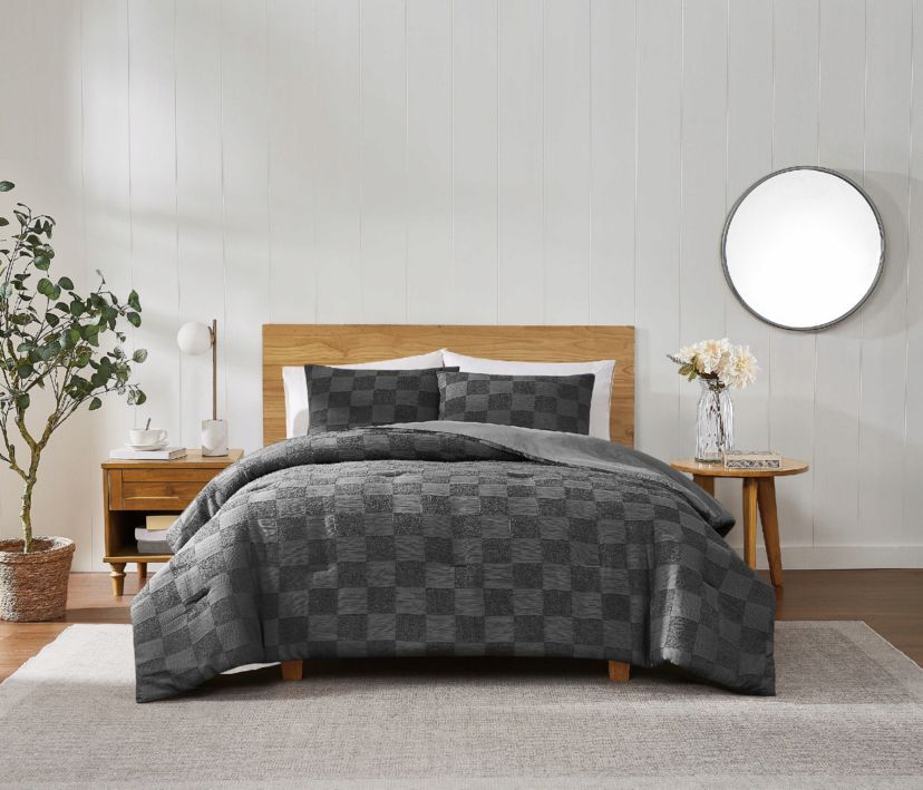 Truly Soft Textured Checkered Cream King 3 Piece Comforter Set