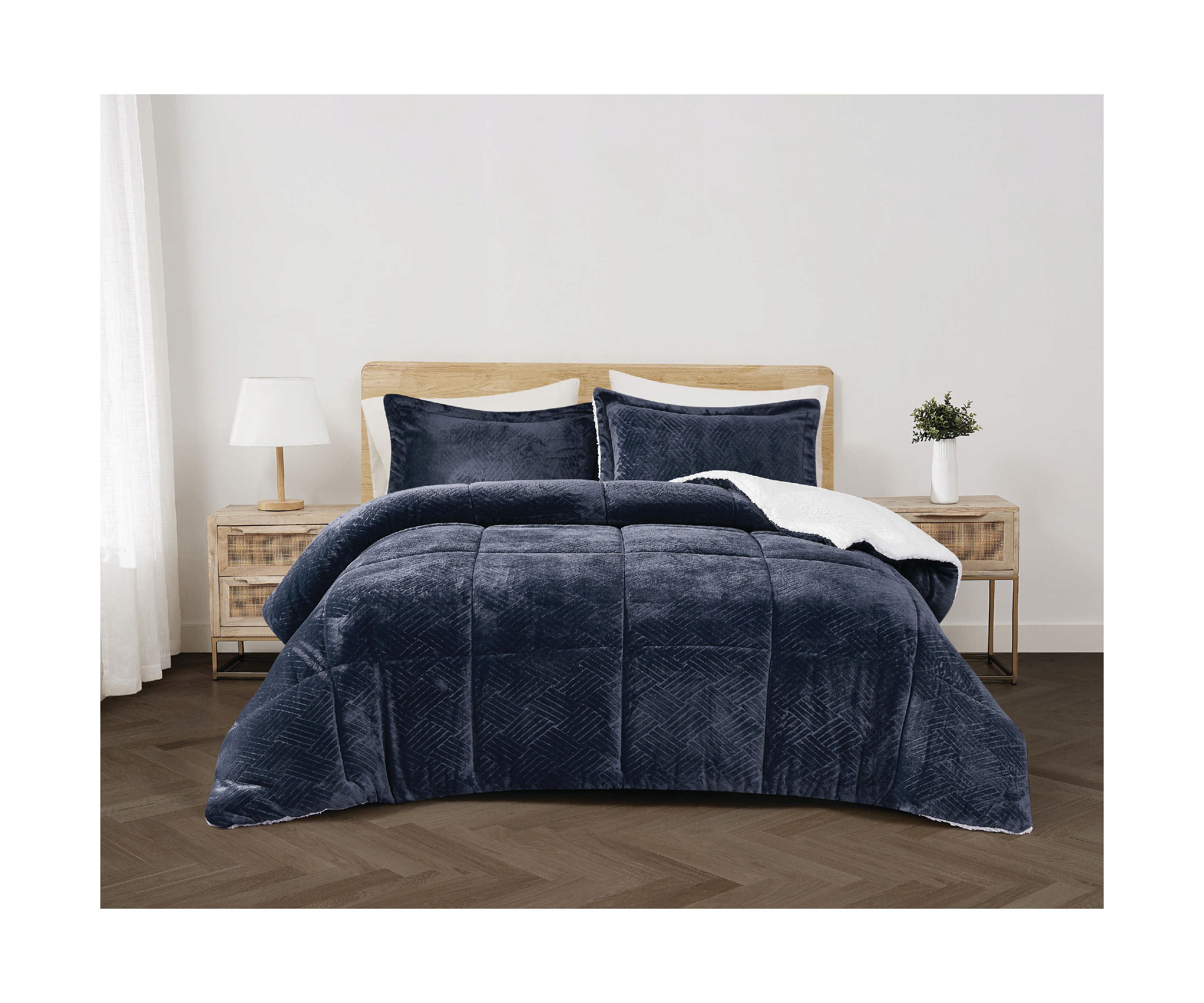 Cannon Carved Faux Fur Red Full/Queen 3 Piece Comforter Set