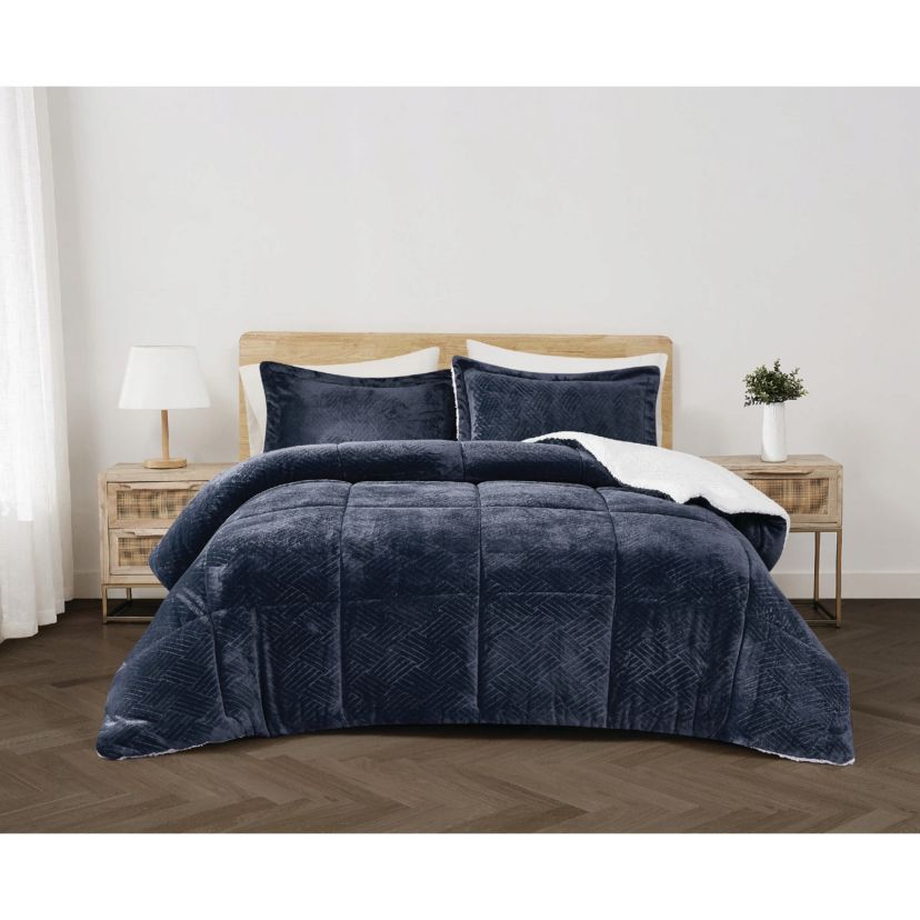 Cannon Carved Faux Fur Red Full/Queen 3 Piece Comforter Set