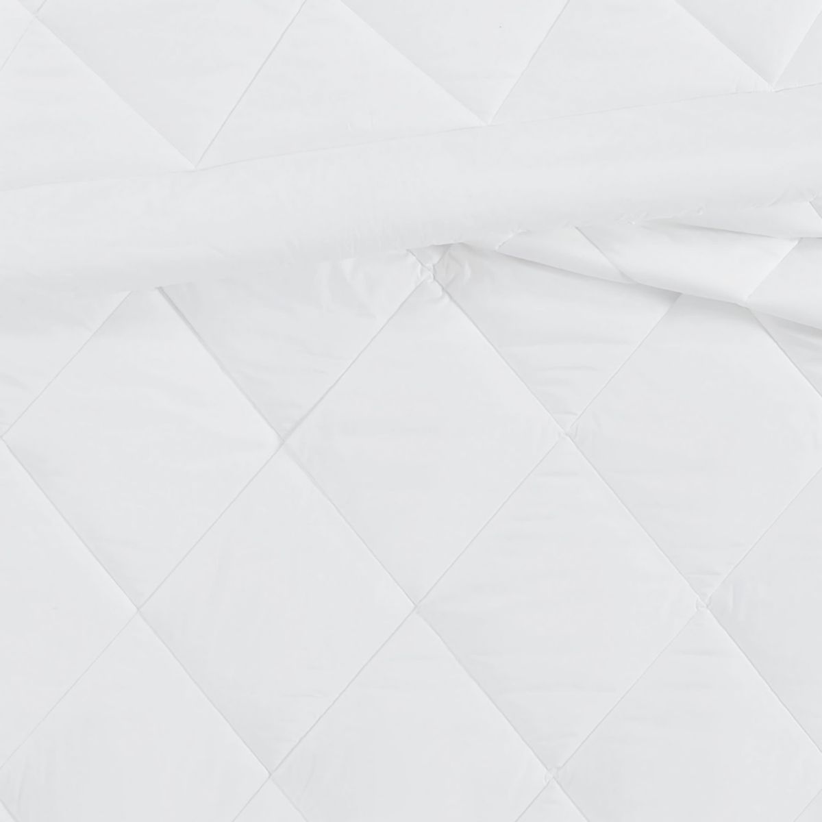 Cannon Solid Oversized Percale White Full/Queen 3 Piece Comforter Set