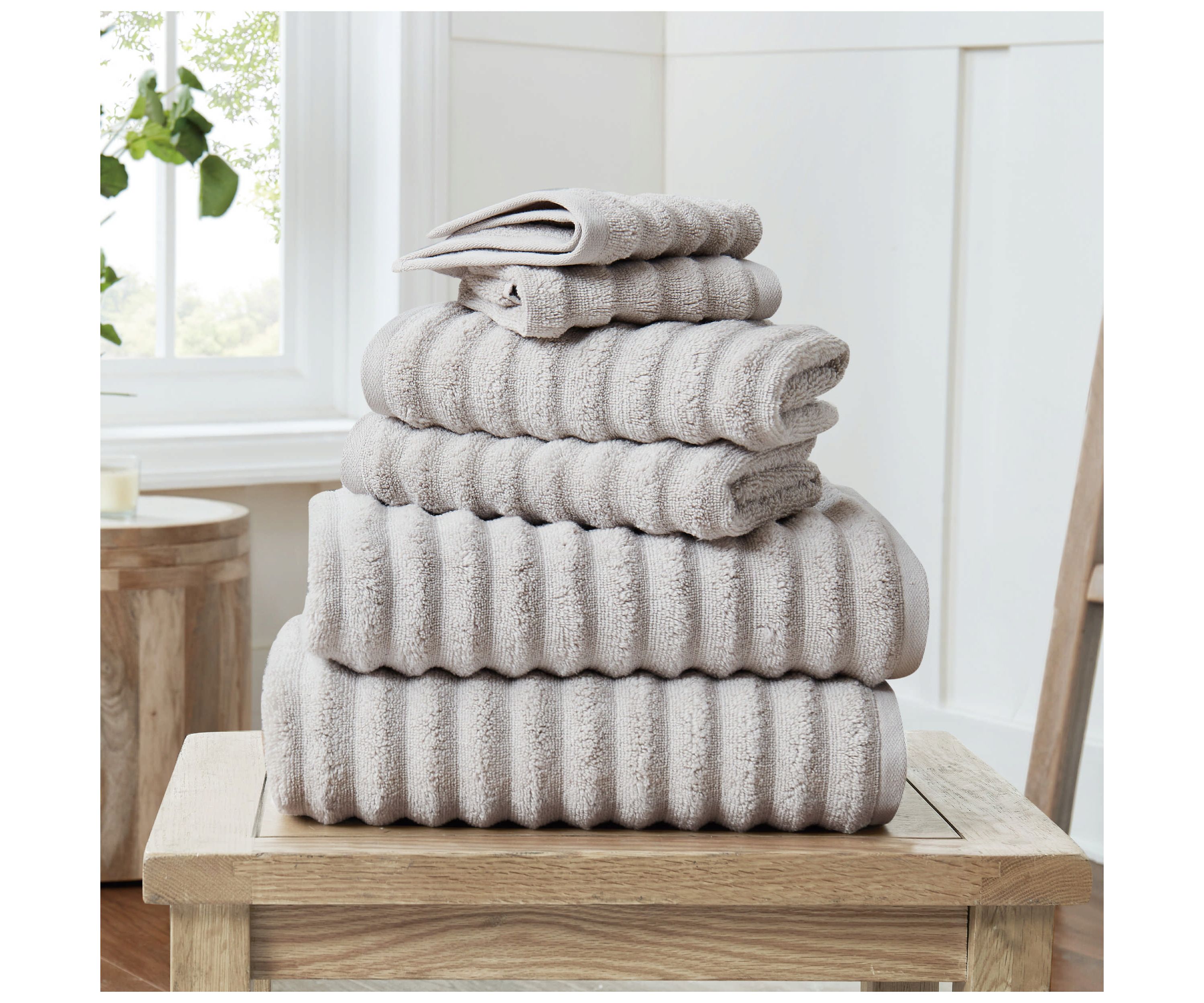 Christian Siriano NY Textured Zero Twist White 6 Piece Towel Set