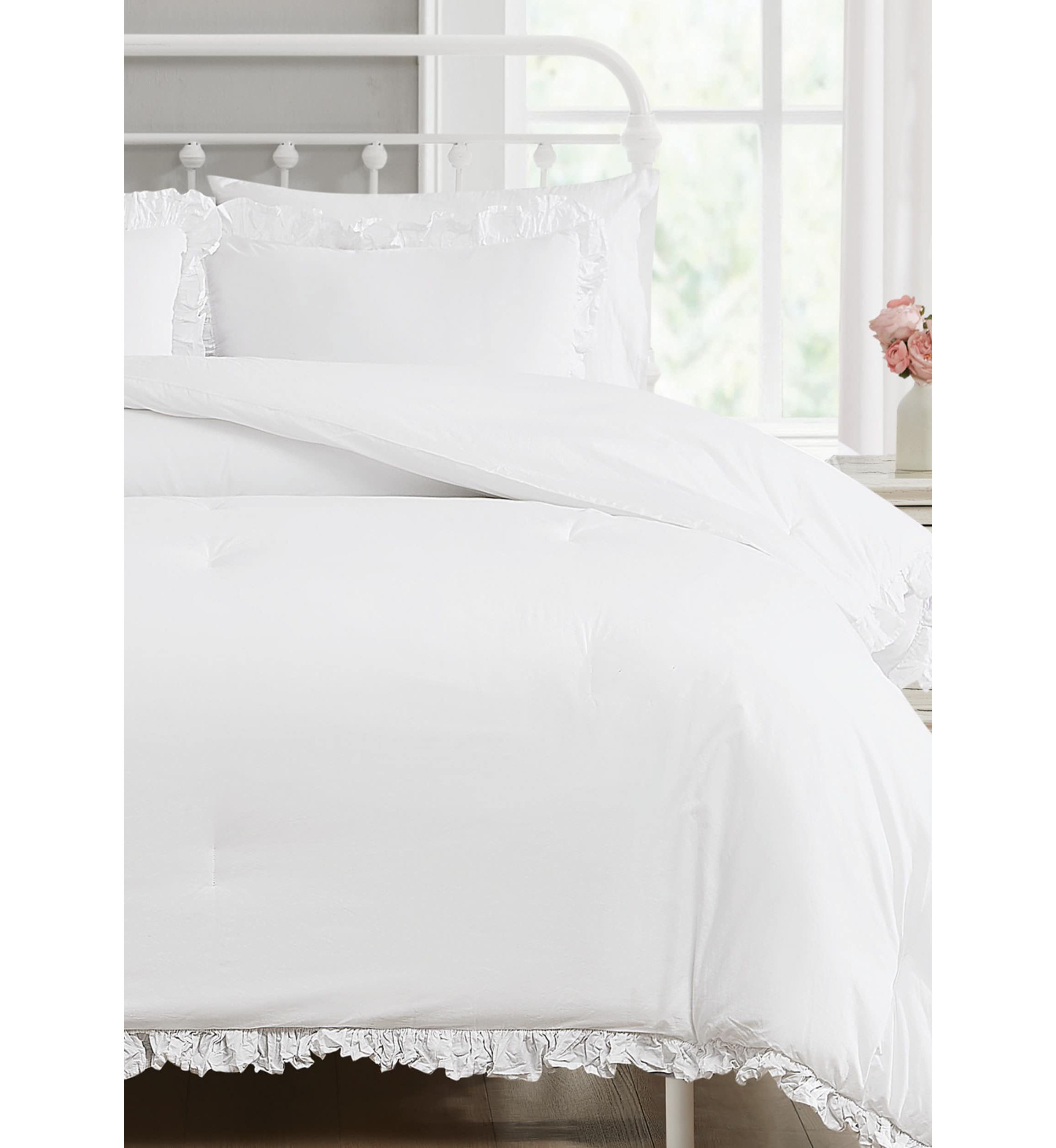 The Farmhouse by Rachel Ashwell Ruffled Washed Cotton White King 3 Piece Comforter Set