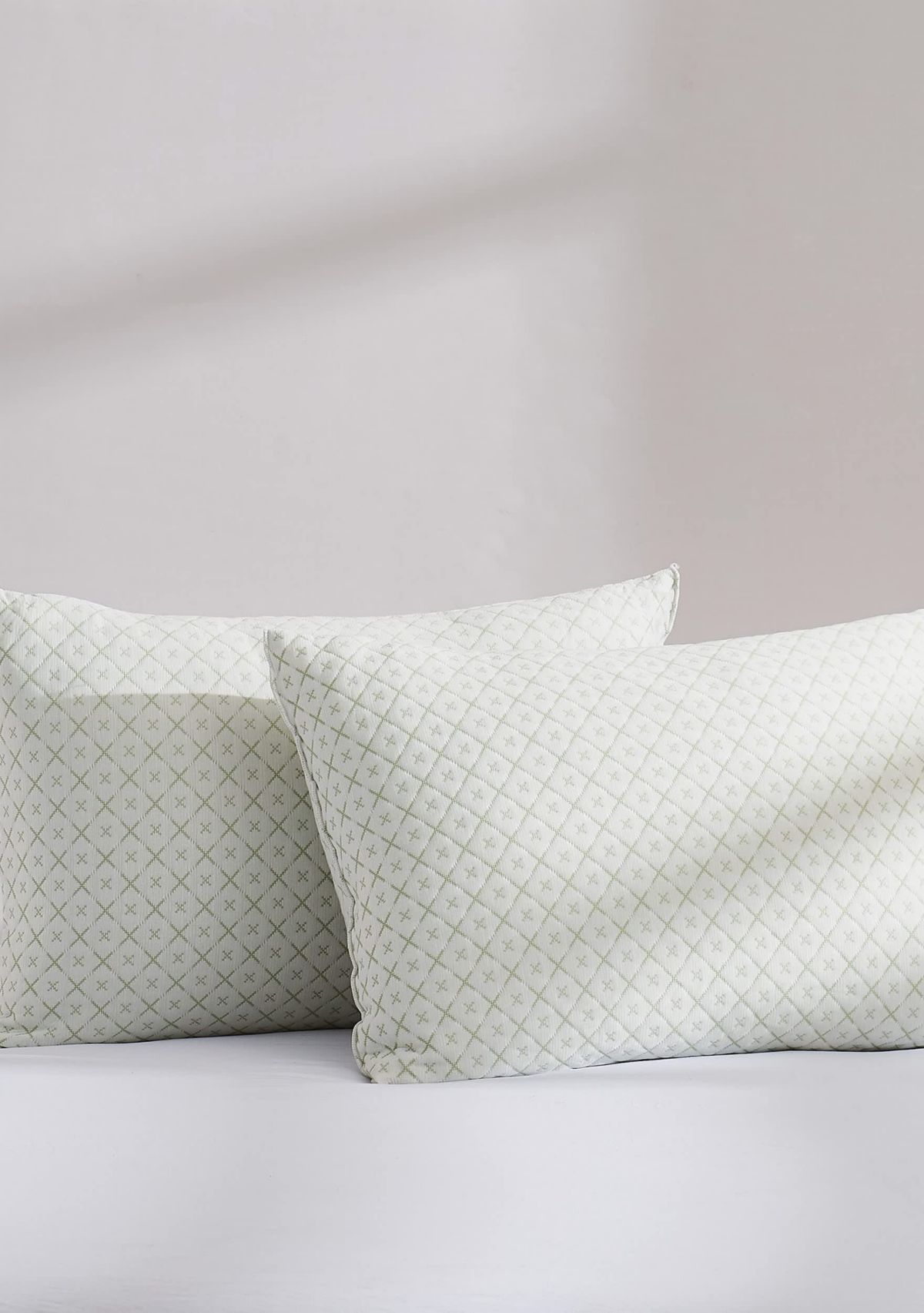 London Fog Bamboo Knit King 2 Pack Pillow