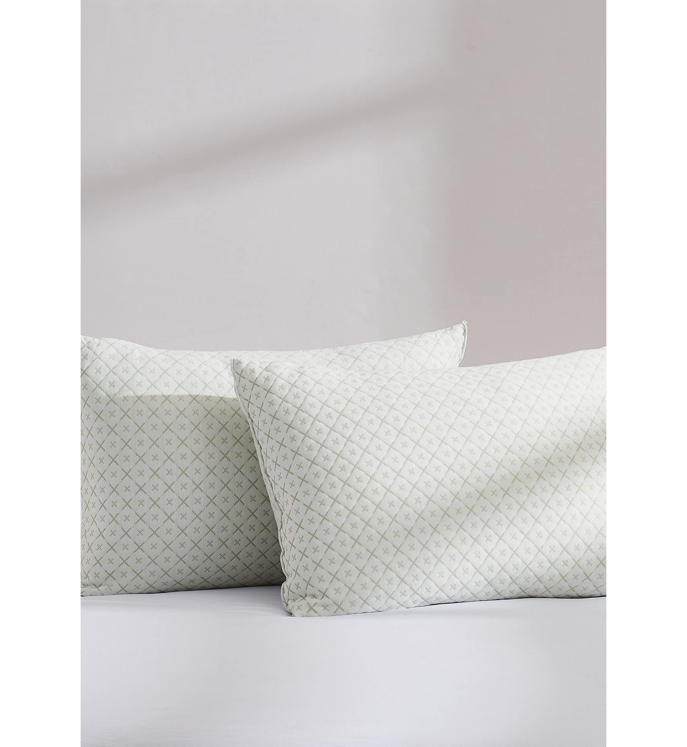 London Fog Bamboo Knit King 2 Pack Pillow