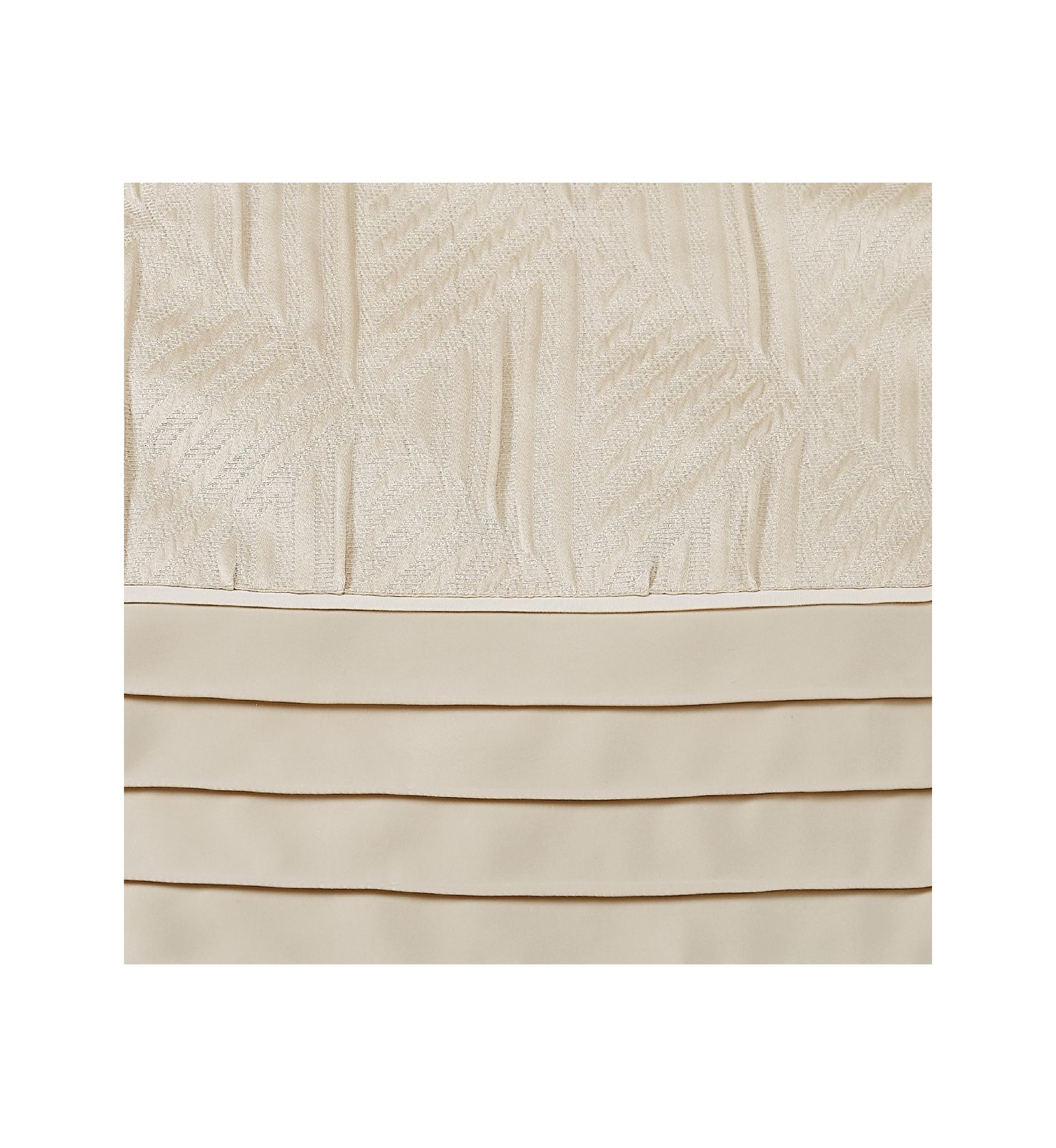 Noelle Comforter Set