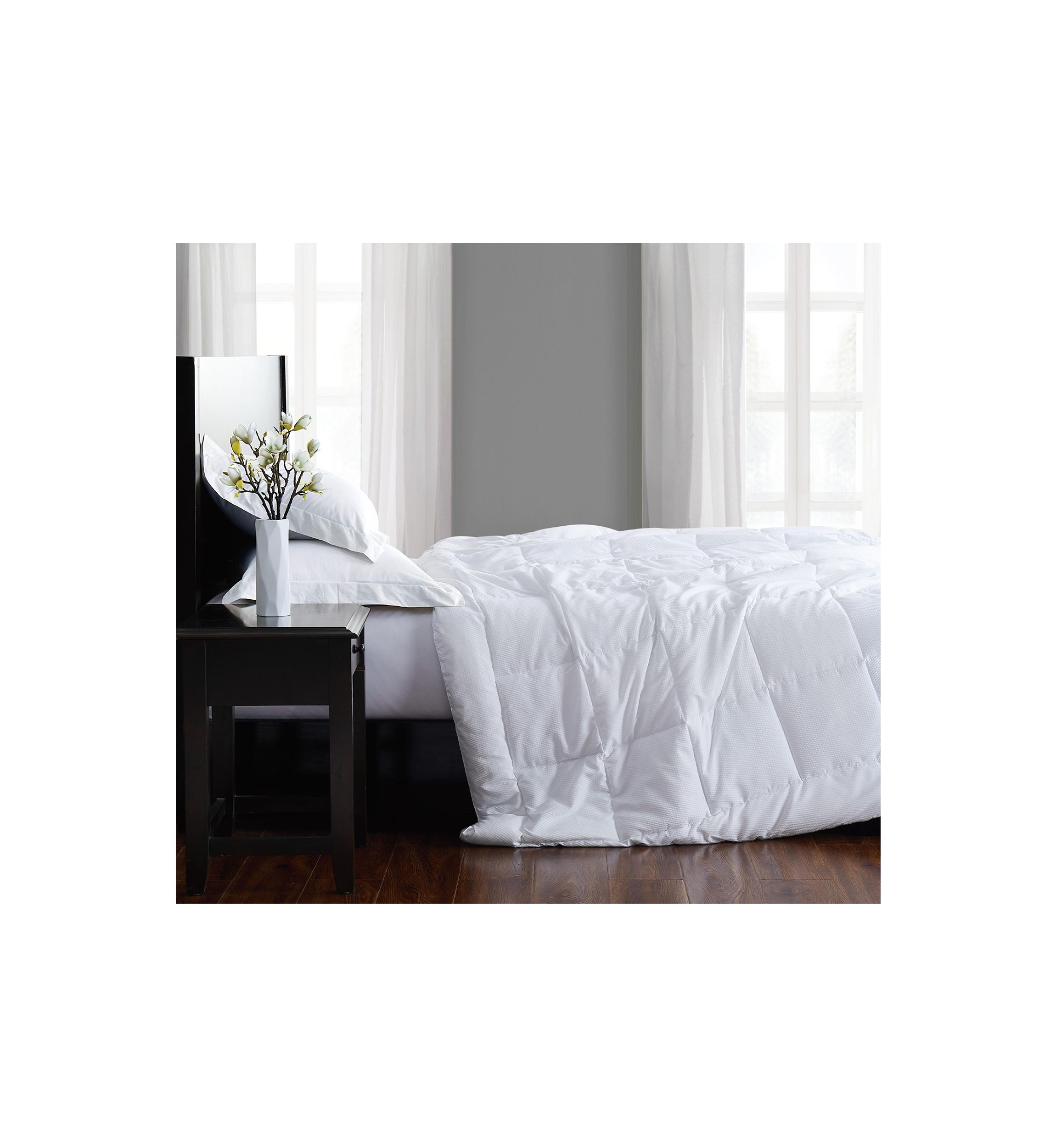 Seersucker Dot Comforter