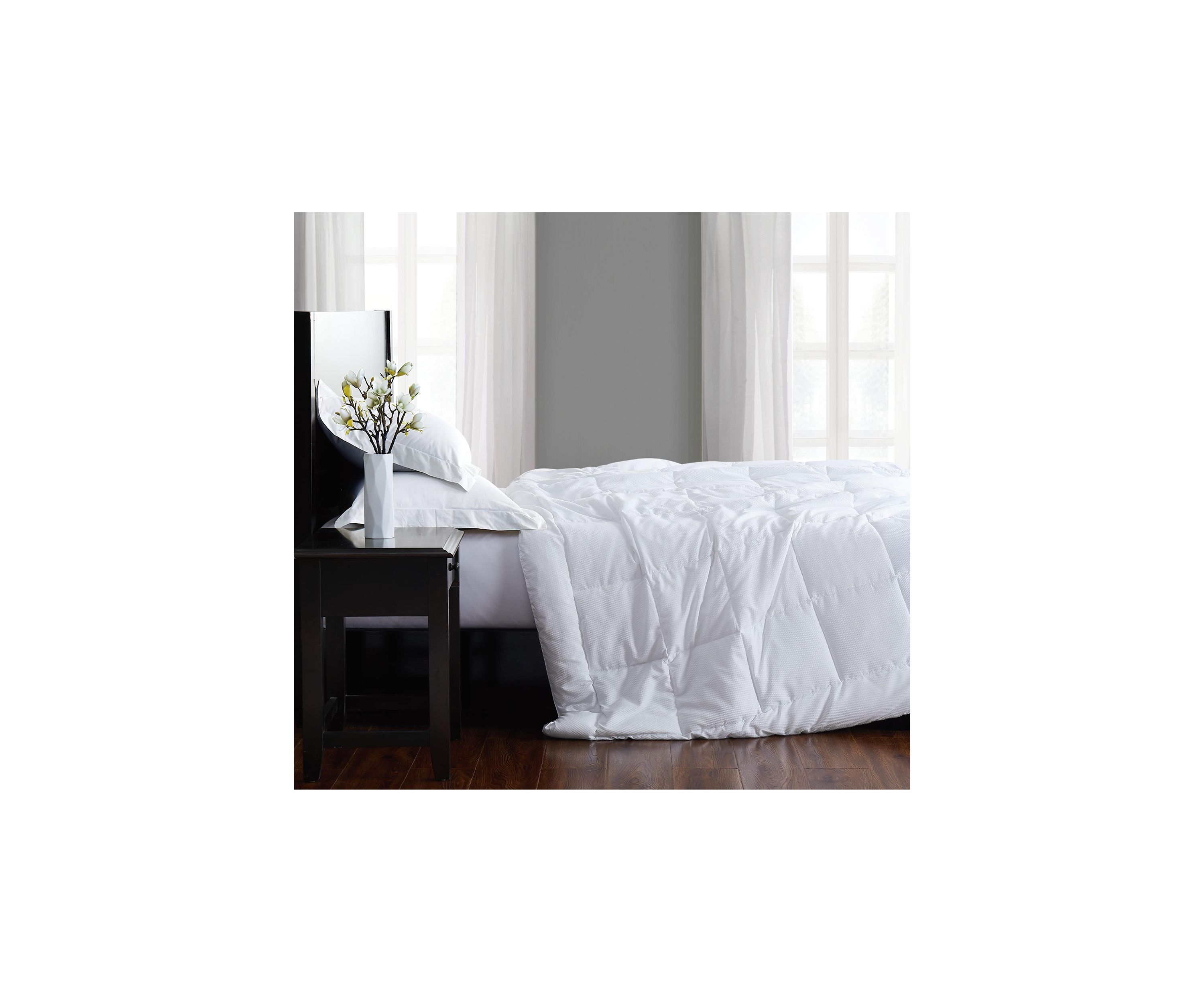 Seersucker Dot Comforter