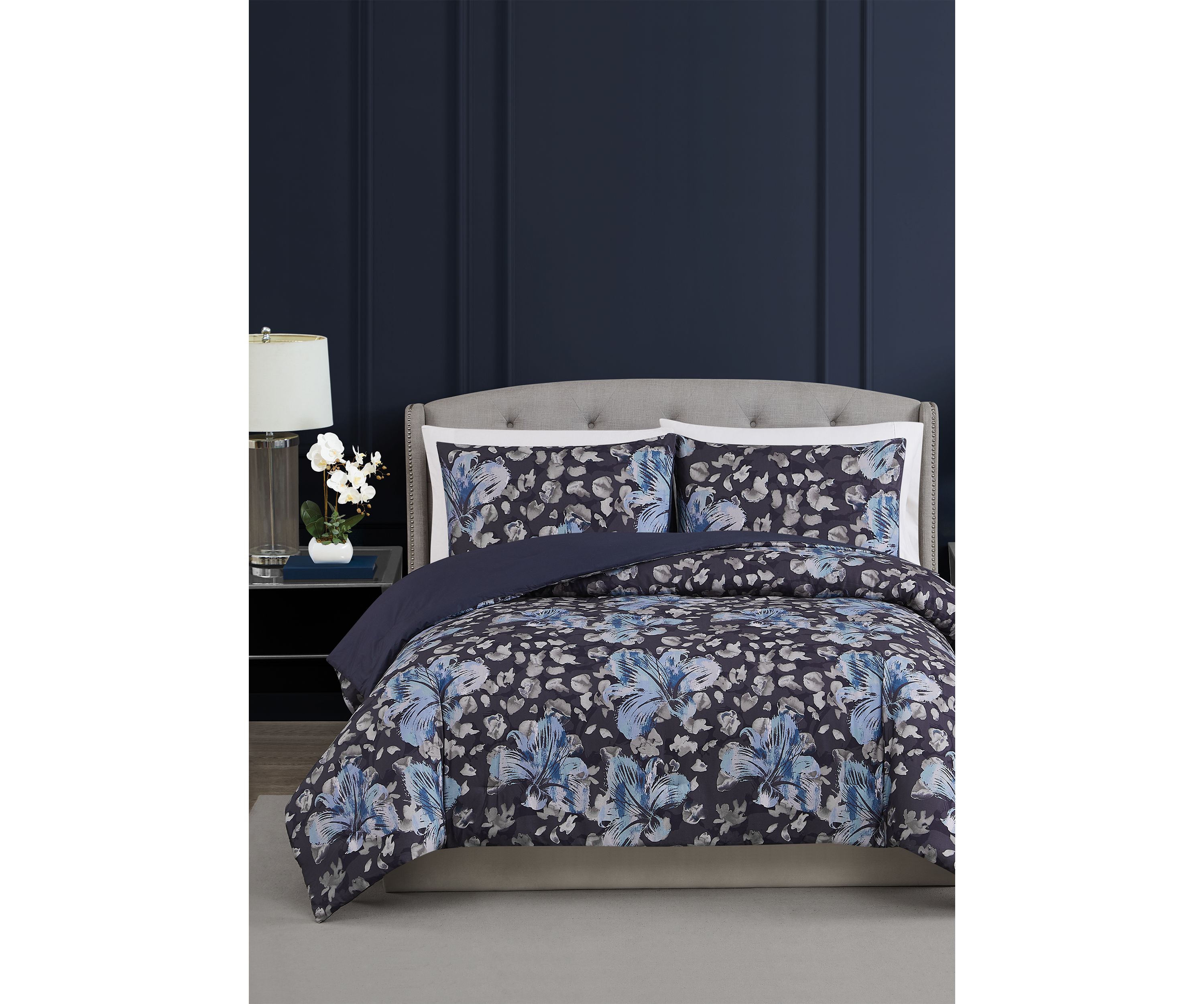 Floral Affair Comforter Set