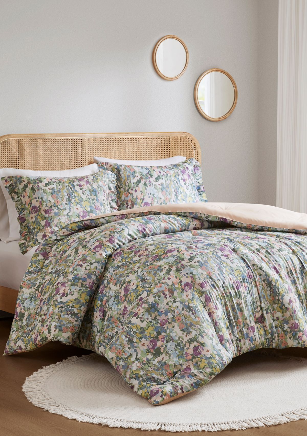 Sabrina Comforter Set