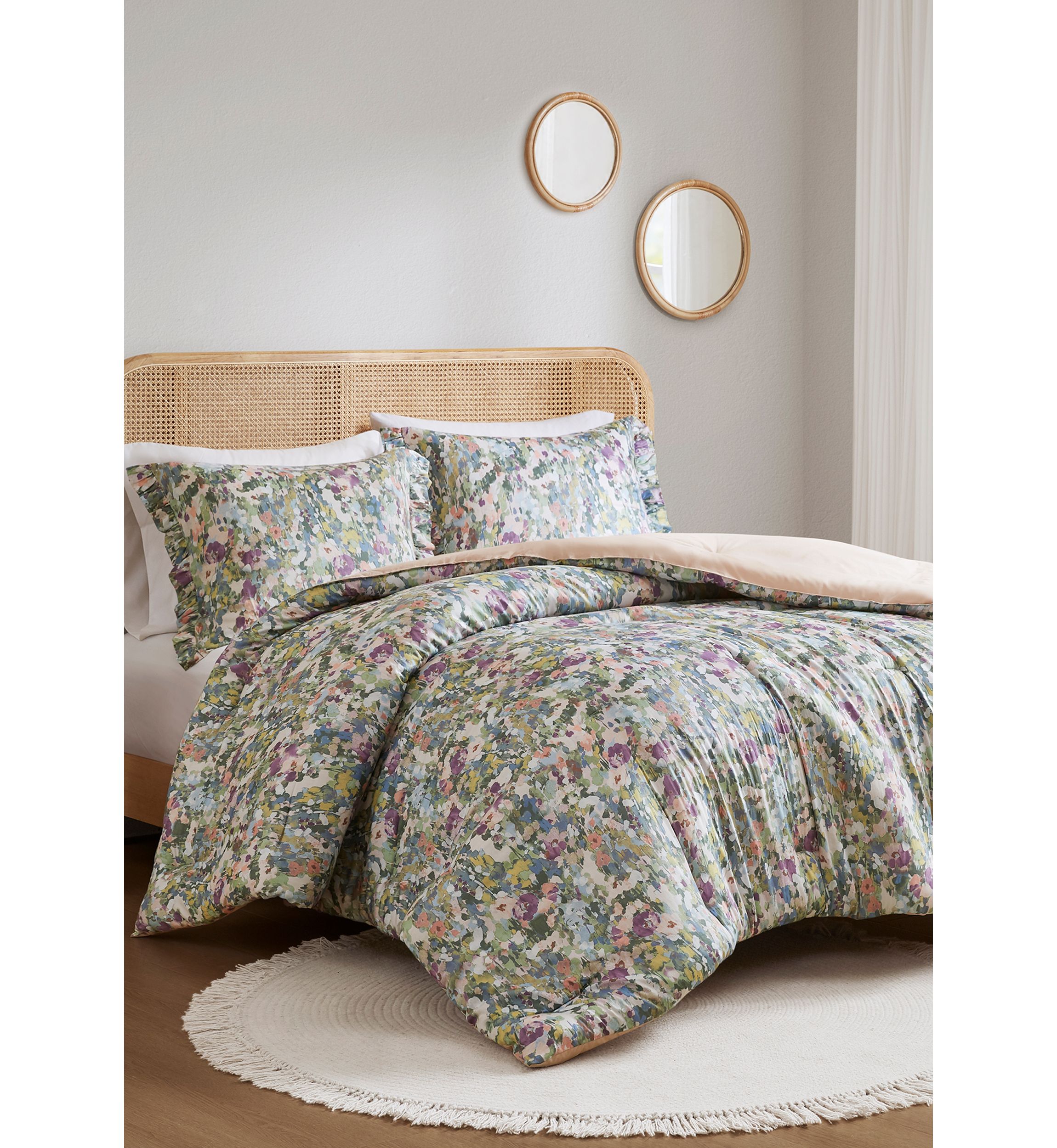 Sabrina Comforter Set