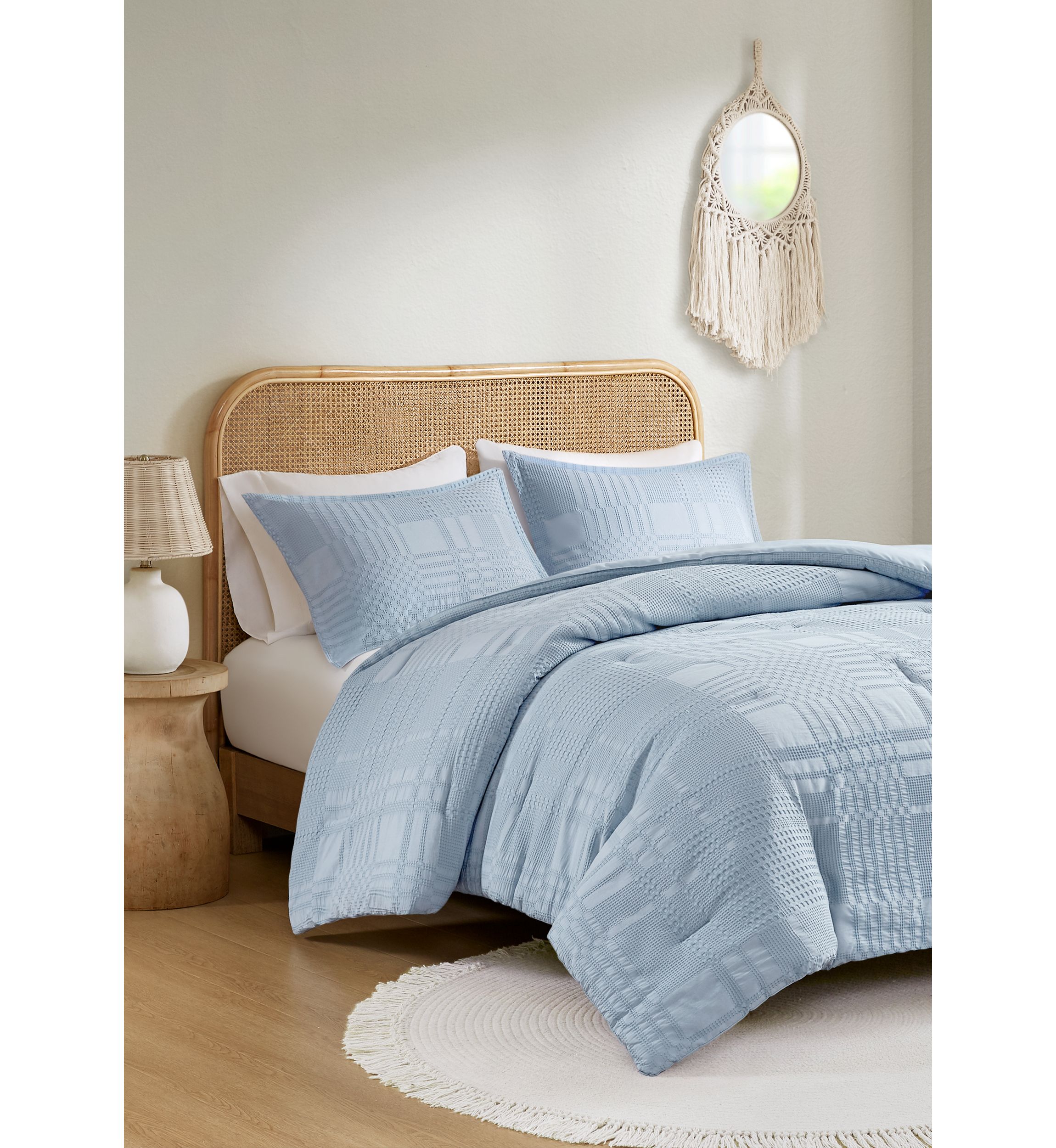 Milligan Comforter Set