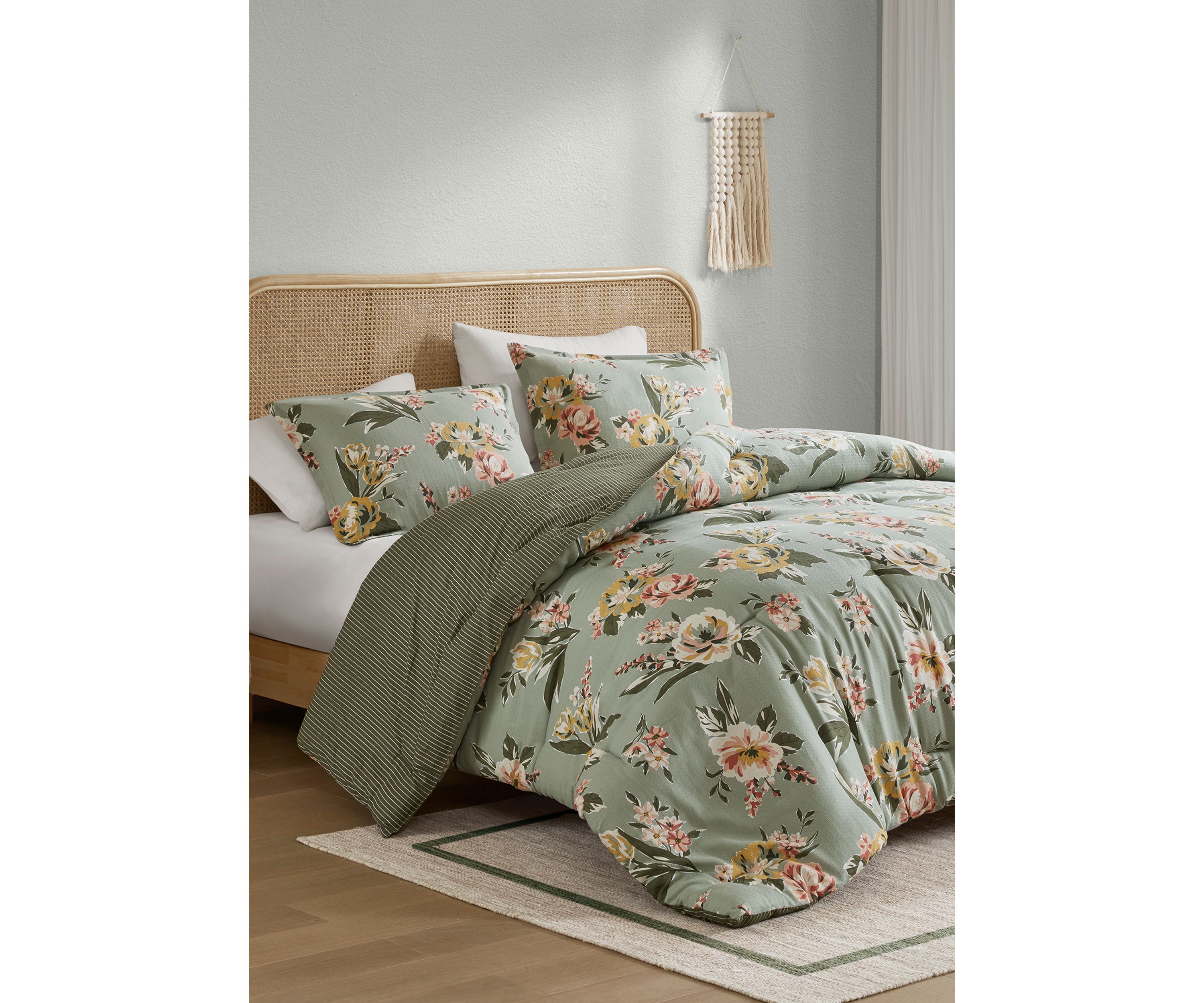 Stella Comforter Set
