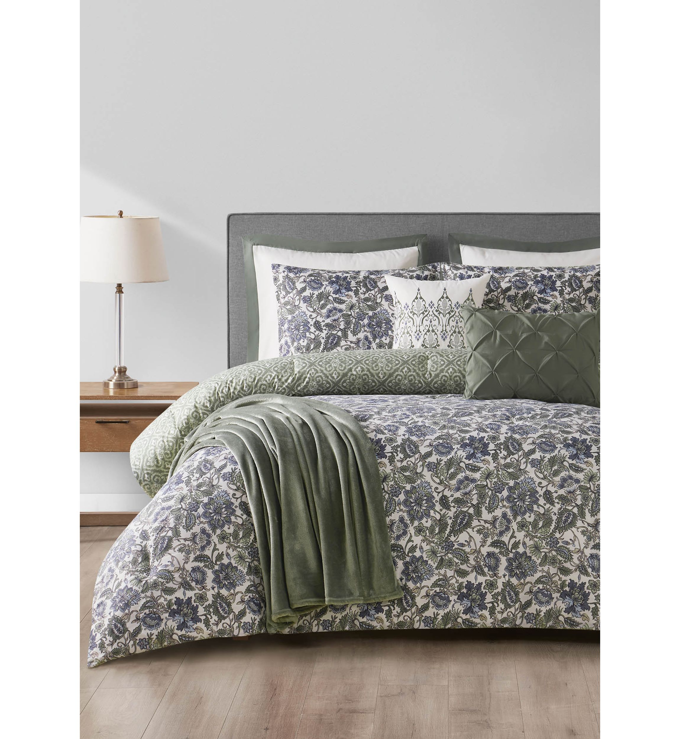 Pompano 8-Piece Comforter Set 
