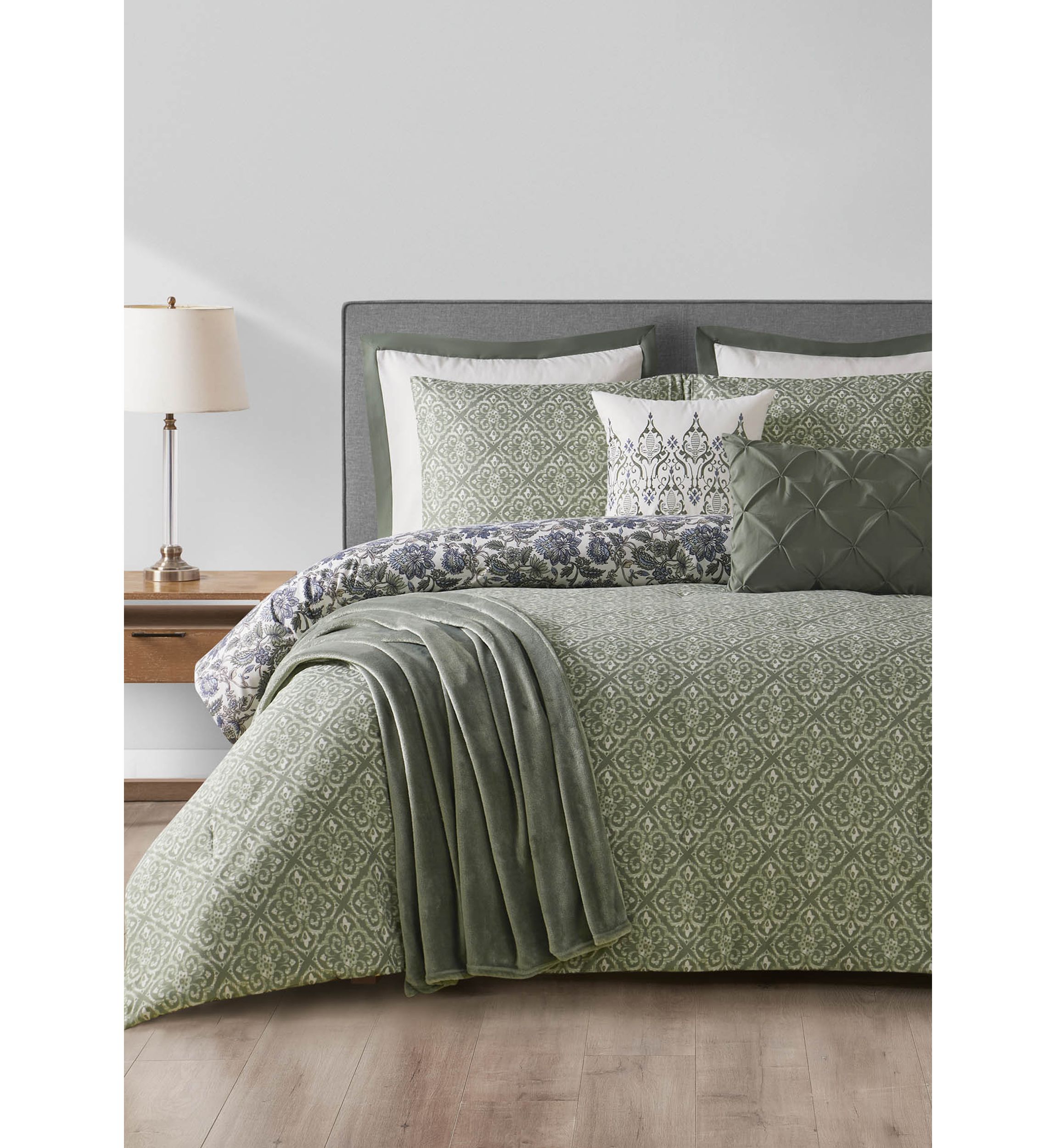 Pompano 8-Piece Comforter Set 