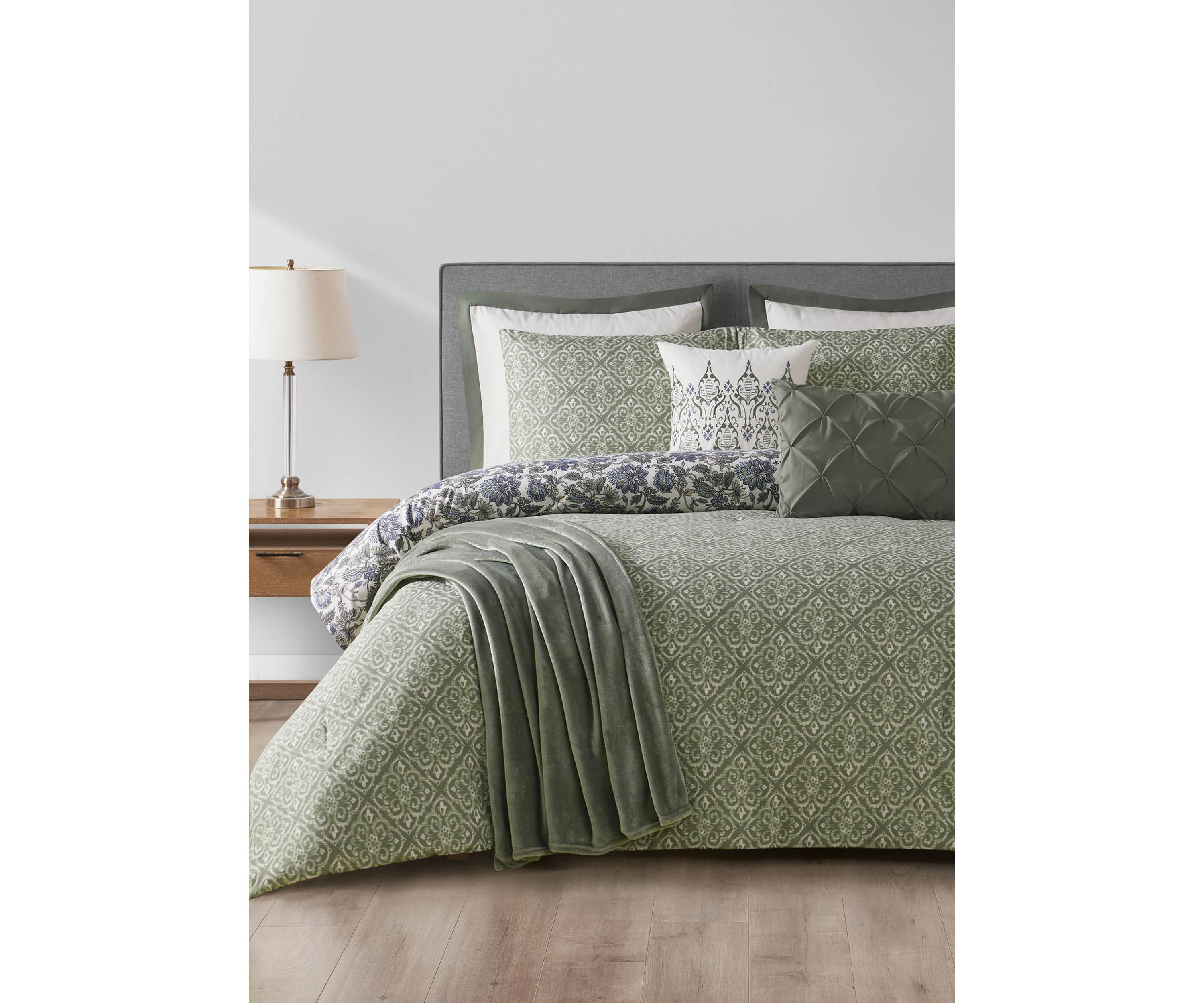 Pompano 8-Piece Comforter Set 
