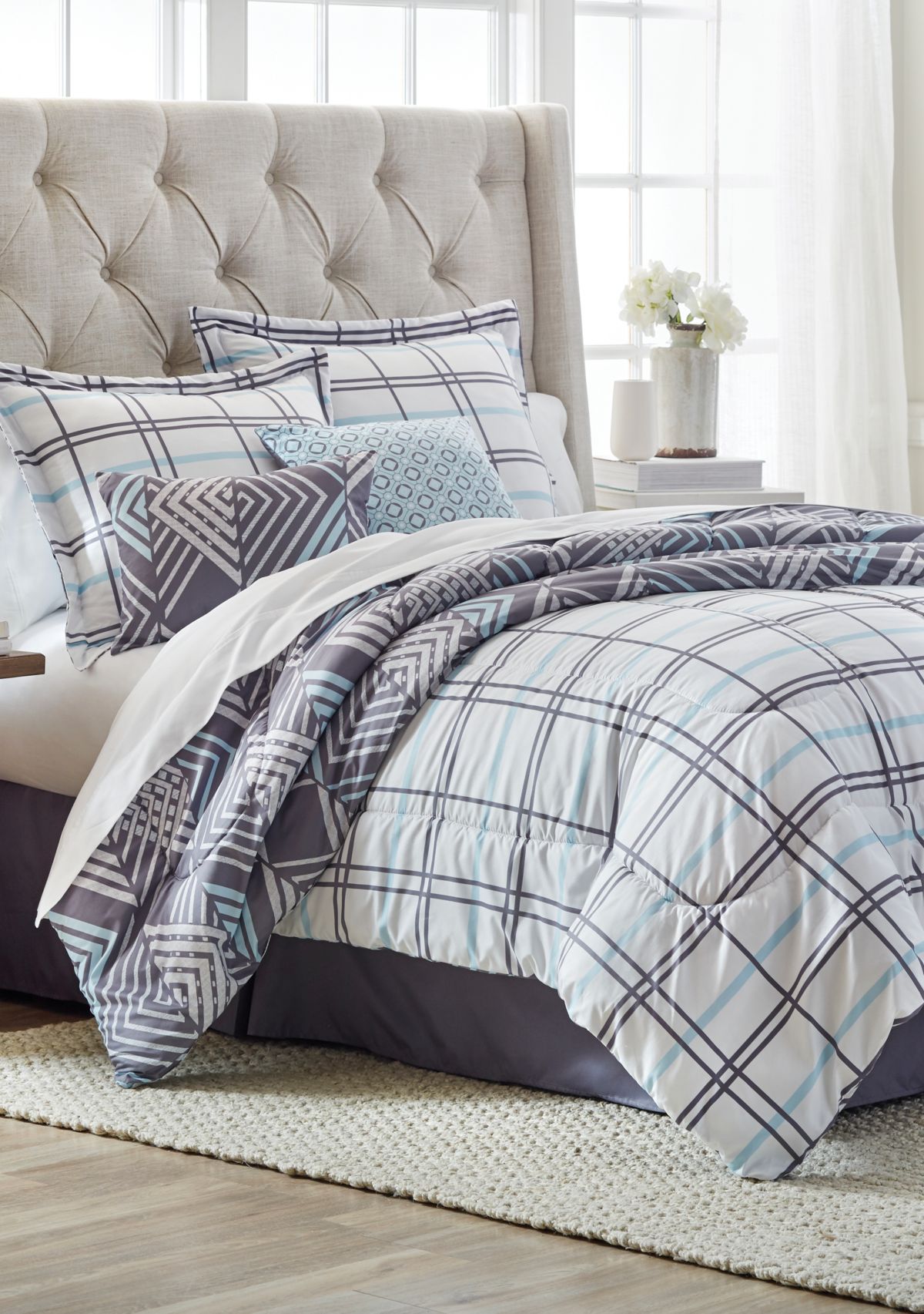 Axel 6-Piece Comforter Bed-In-A-Bag