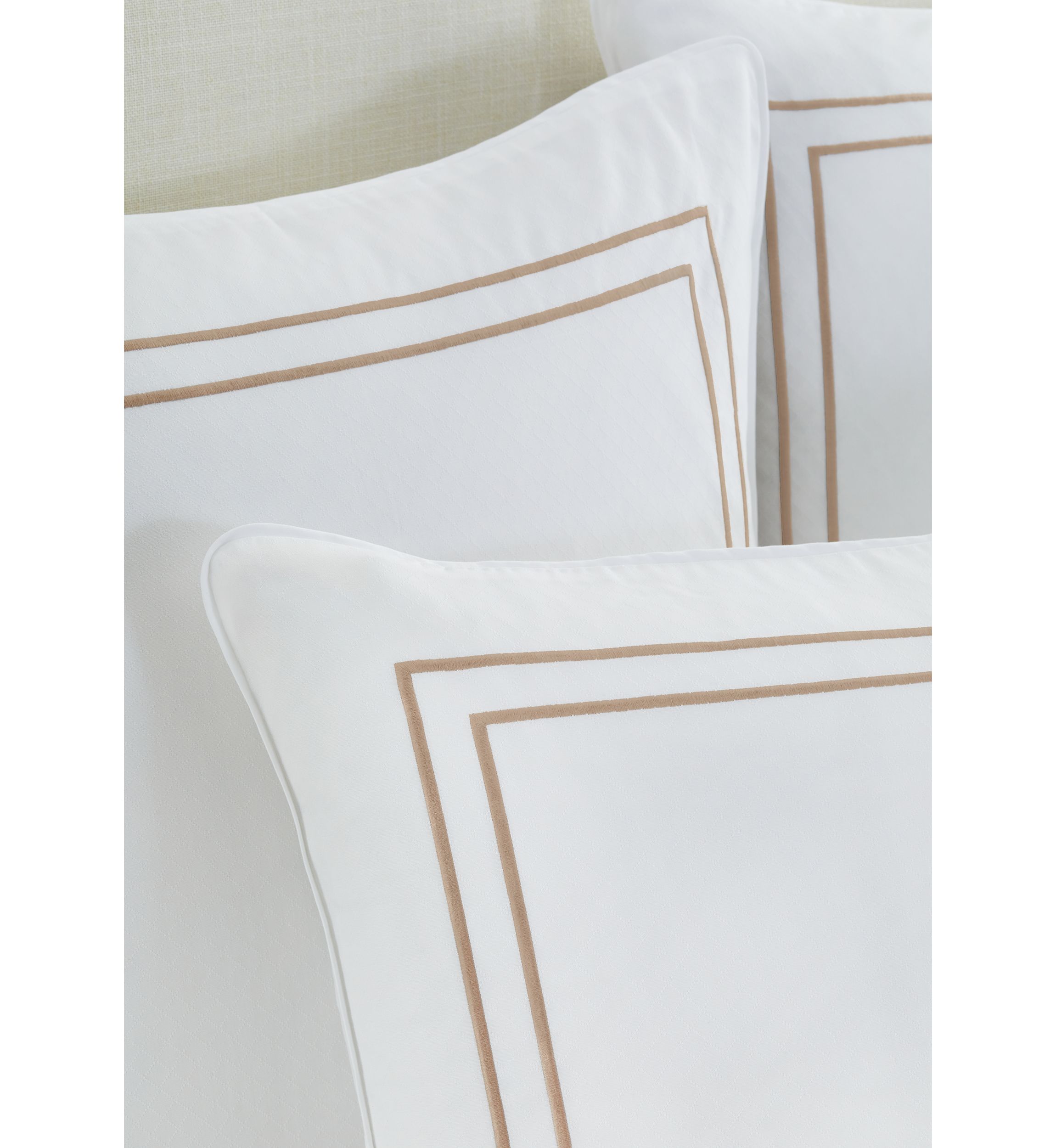 Diamond Double Barrata Comforter Set