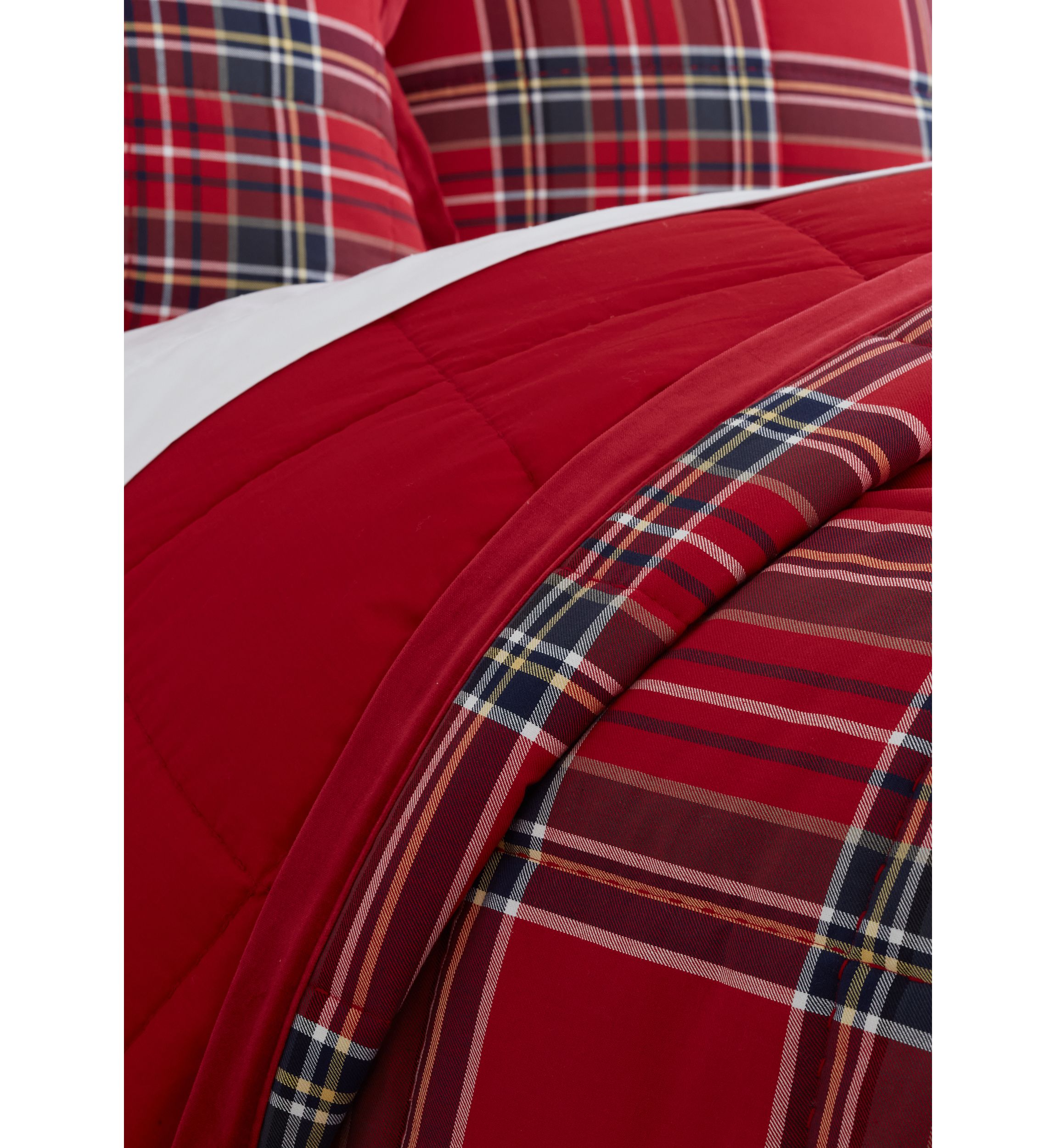 Holiday Plaid Quilt Set