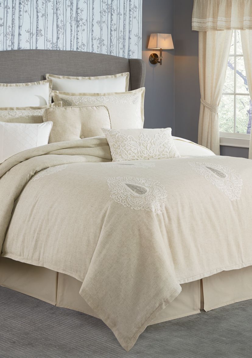 Vignette Queen Comforter Set