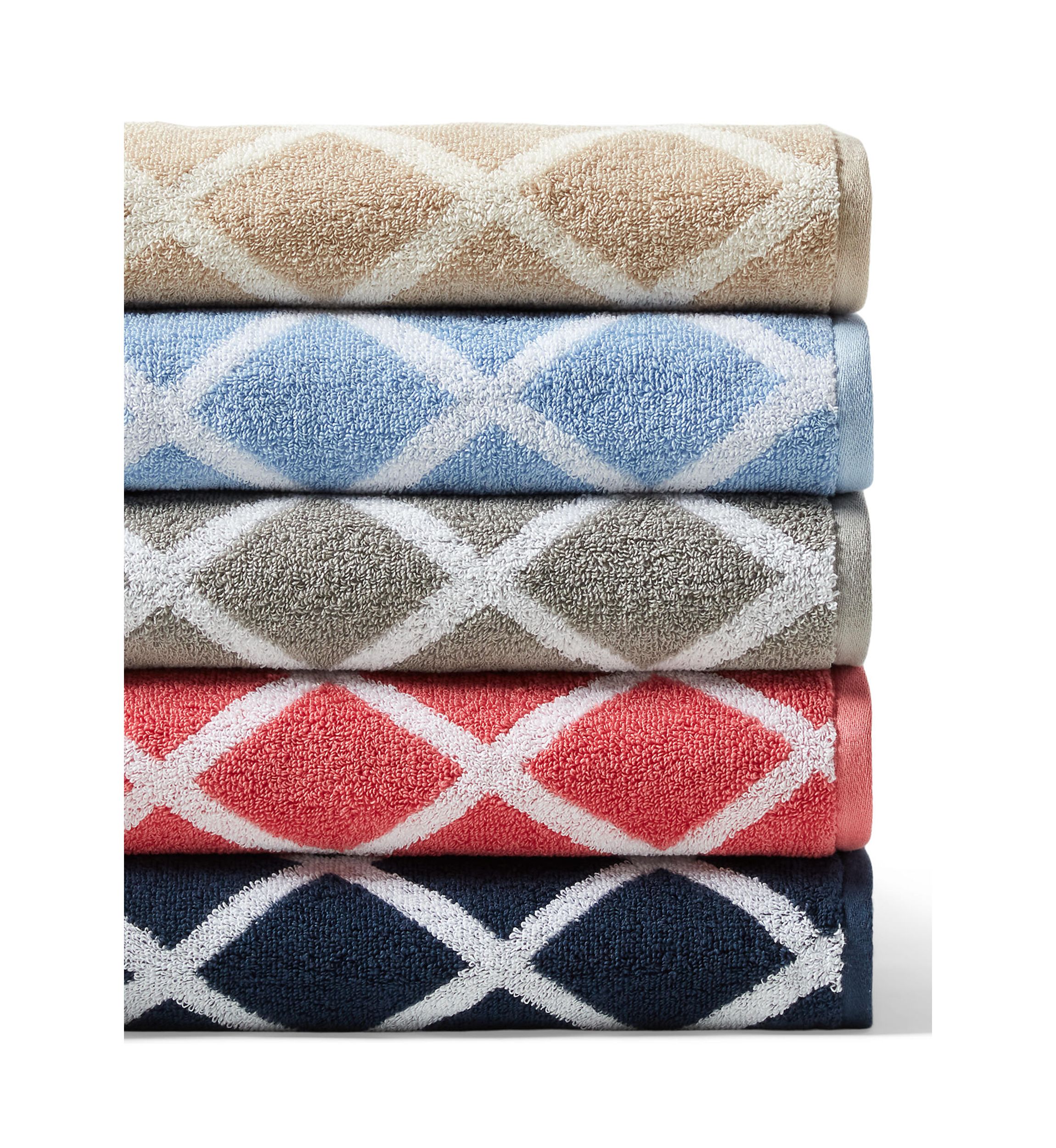 Sanders Diamond Bath Towels