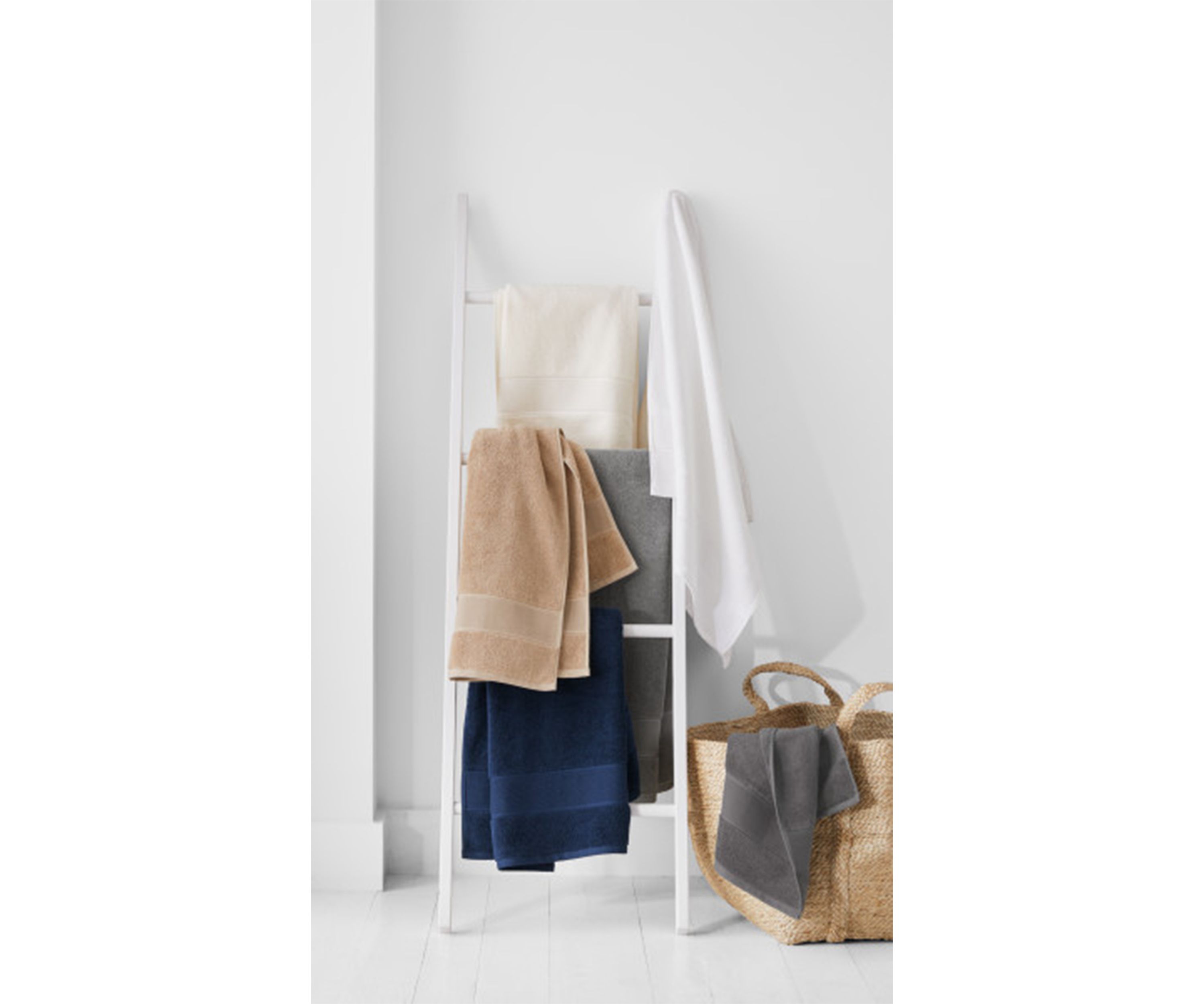 Sanders Antimicrobial Bath Towel Collection