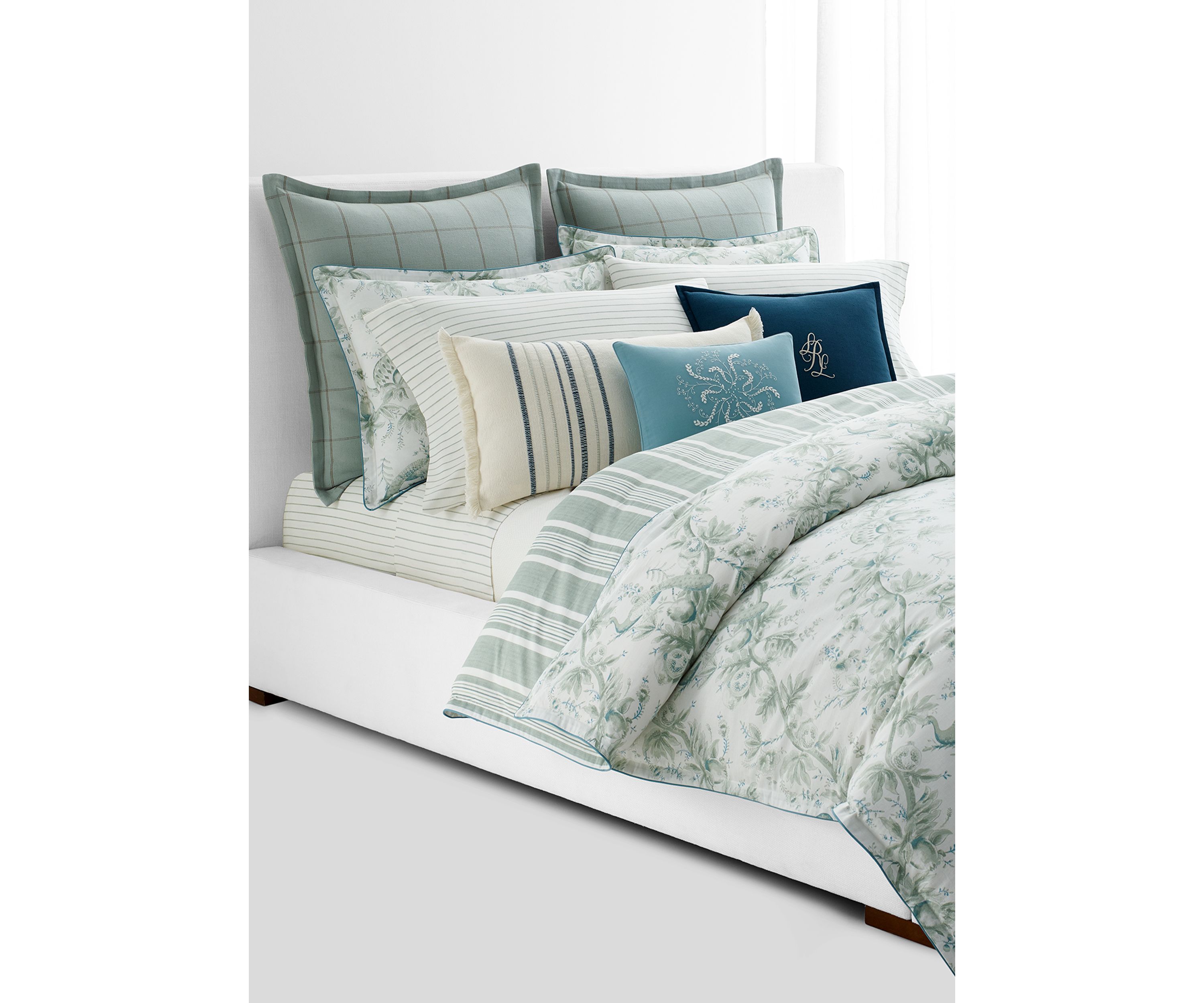 Julianne Toile Comforter Set
