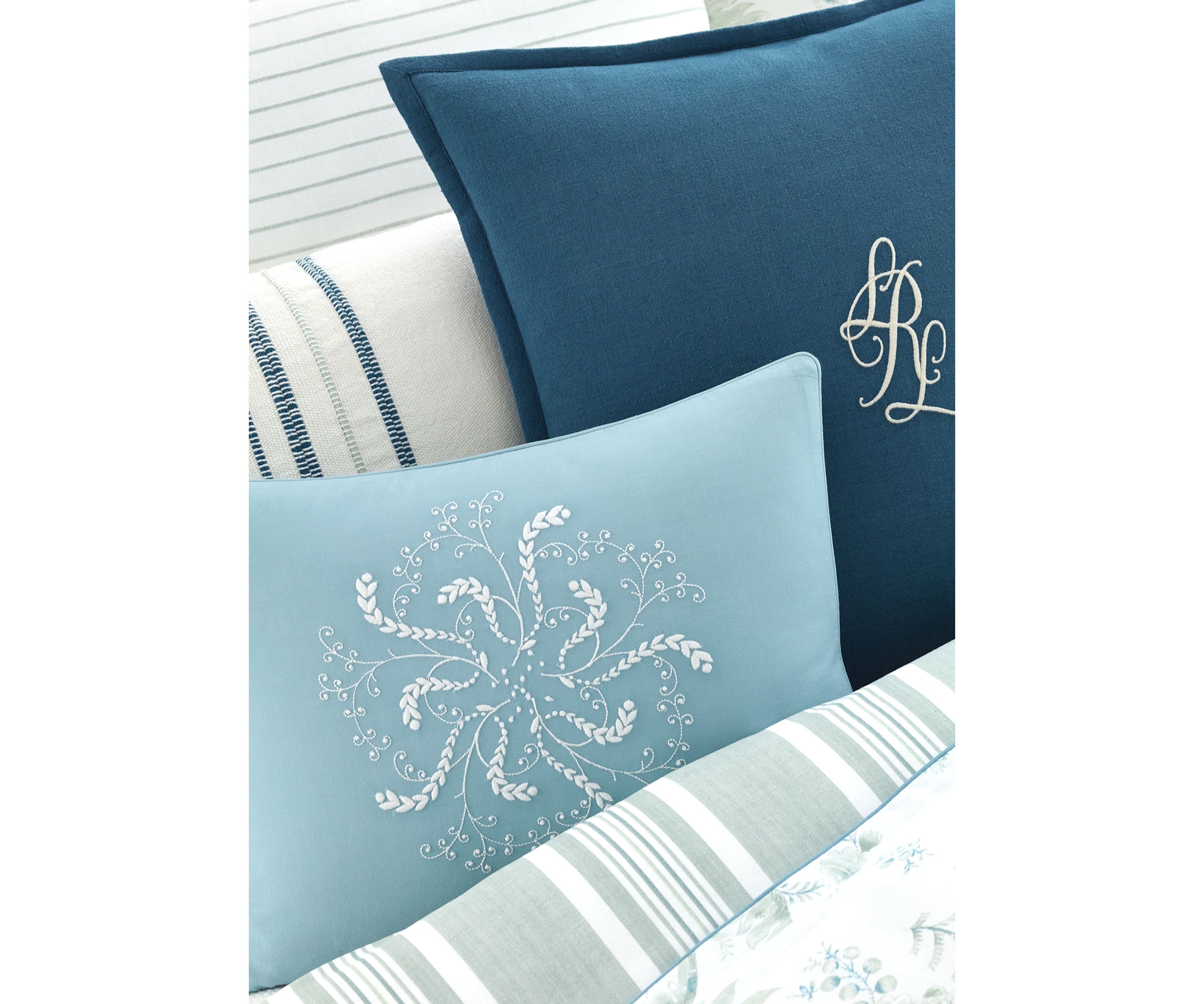 Julianne Toile Comforter Set