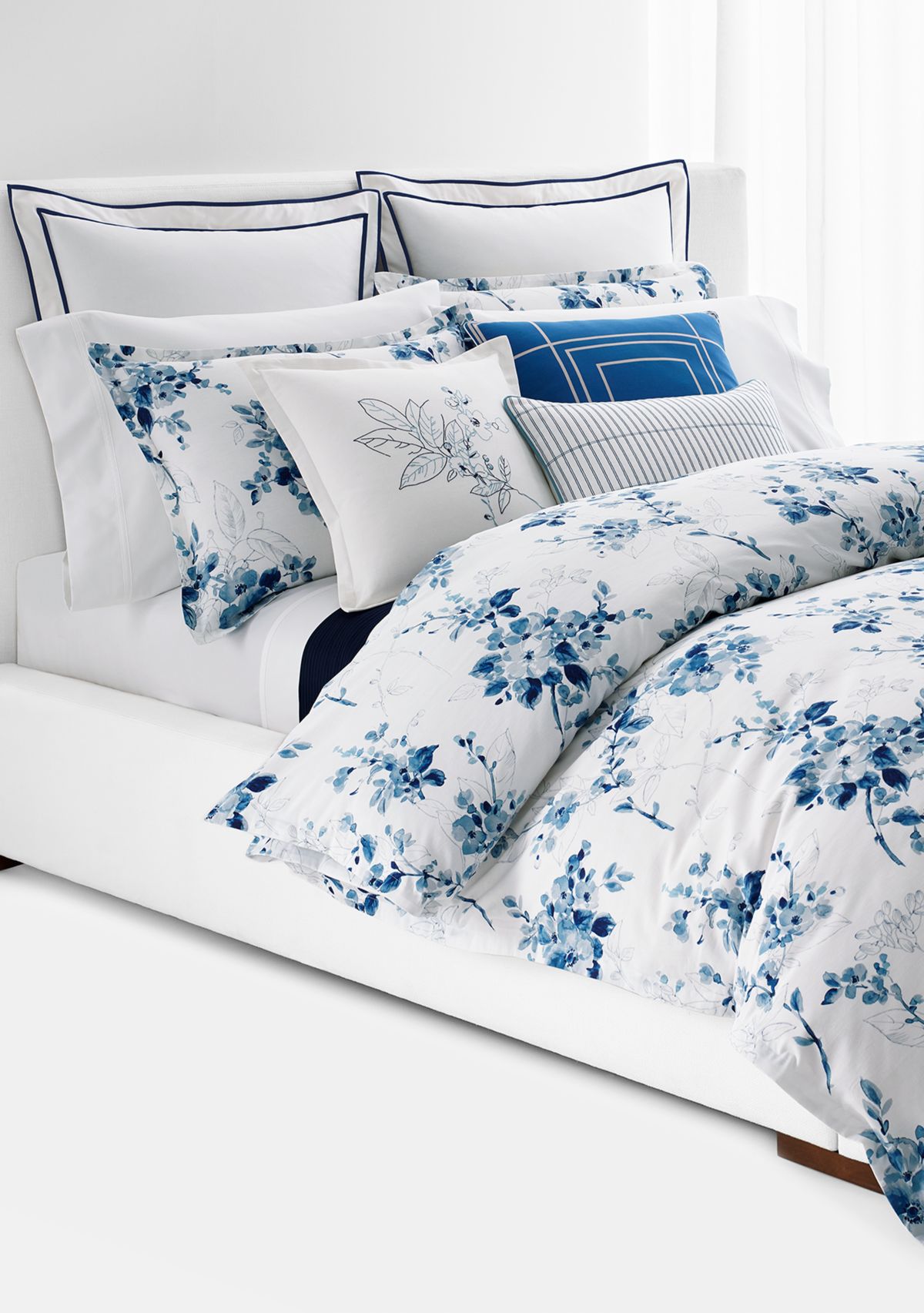 Sandra Floral Comforter Set