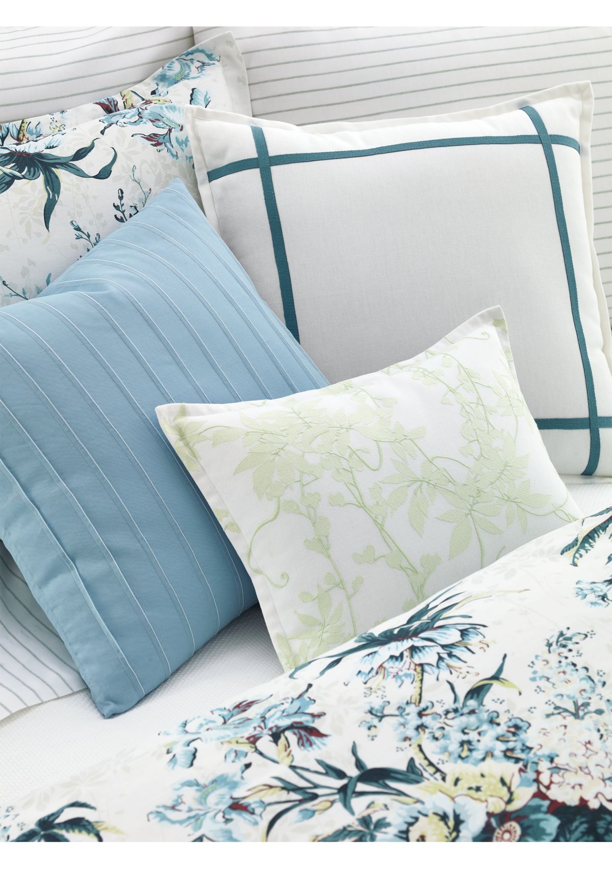 Eden Botanical Comforter Set