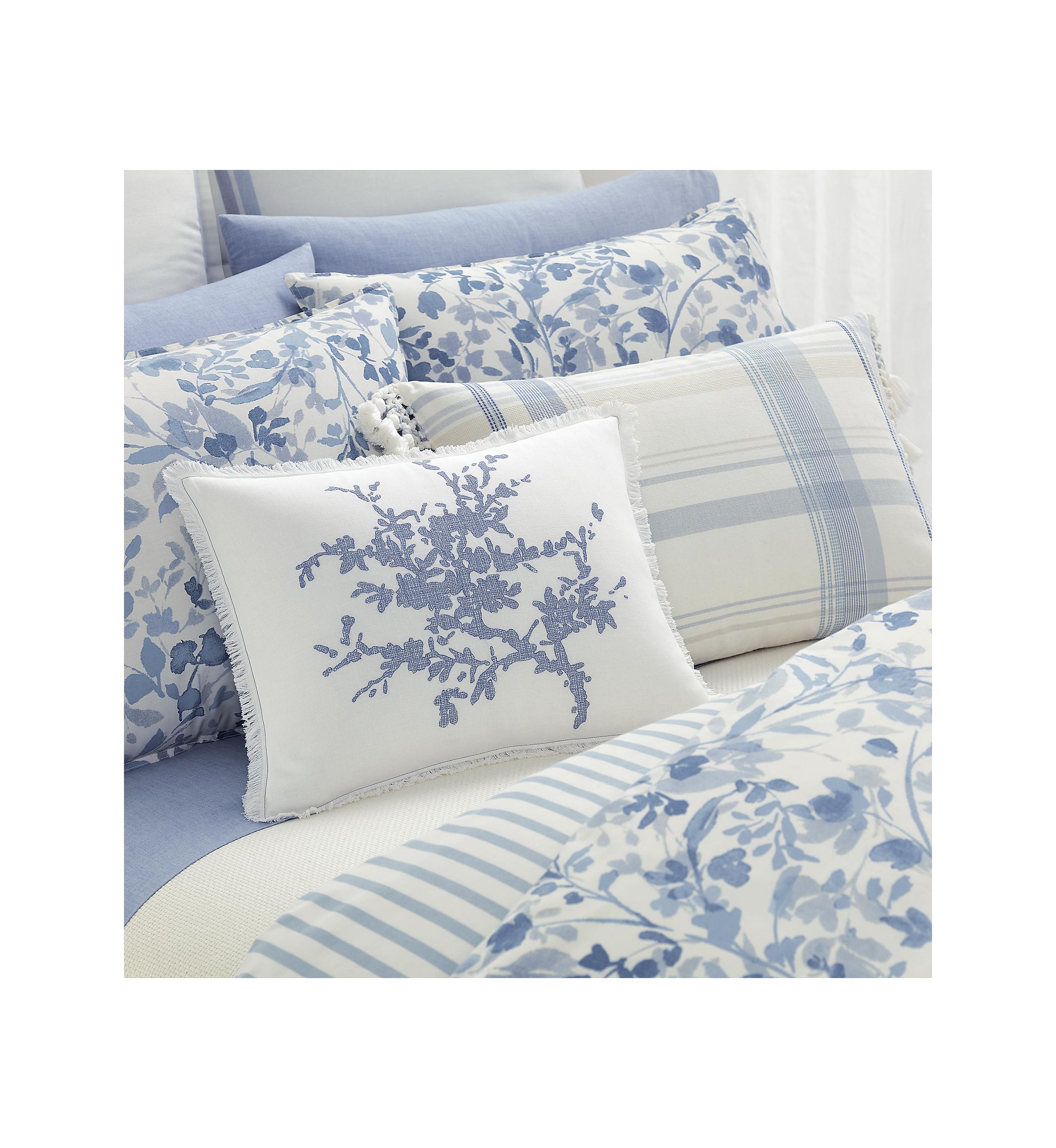 Ada Floral Comforter Set