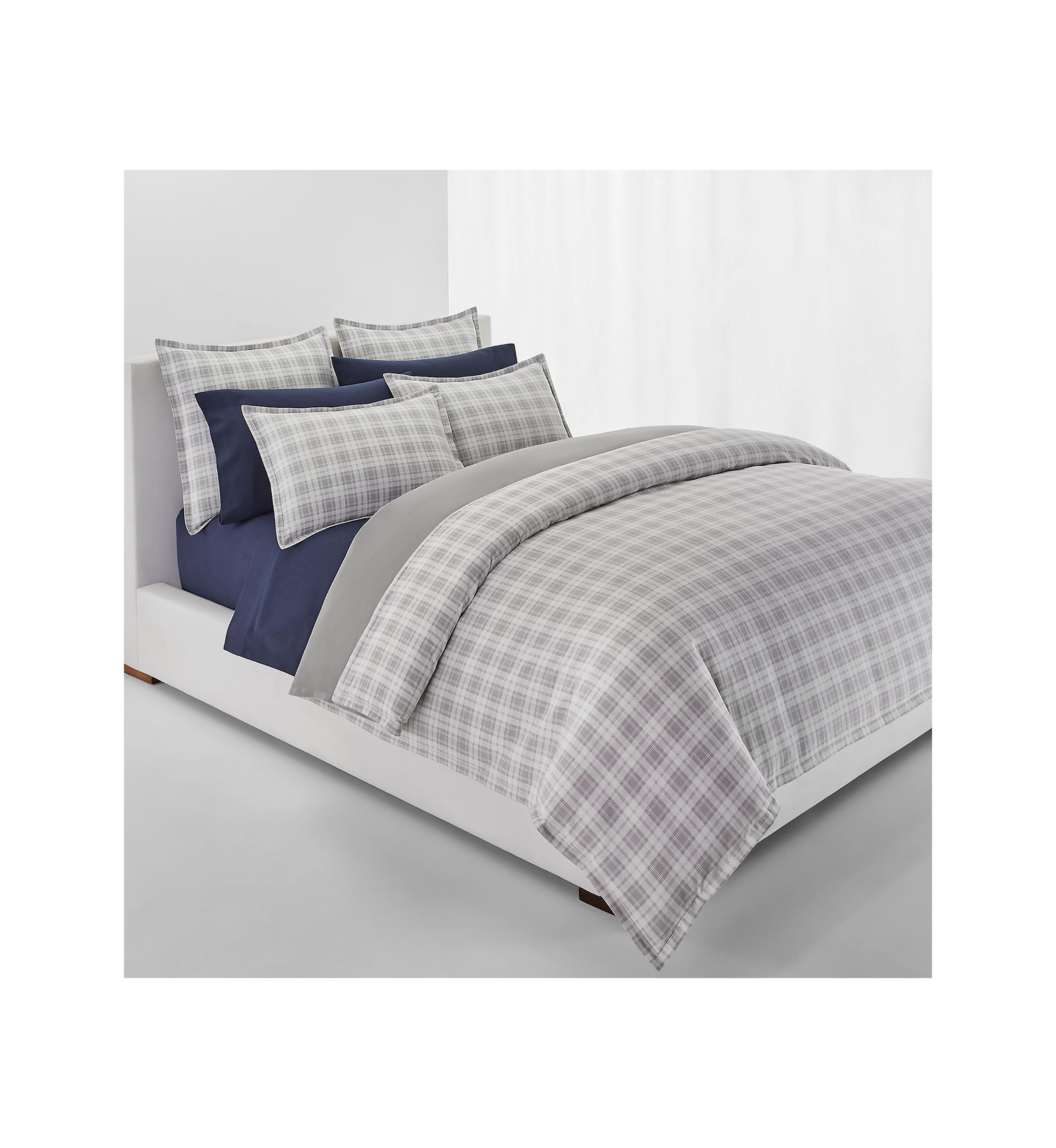 Solid Flannel Sheet Set