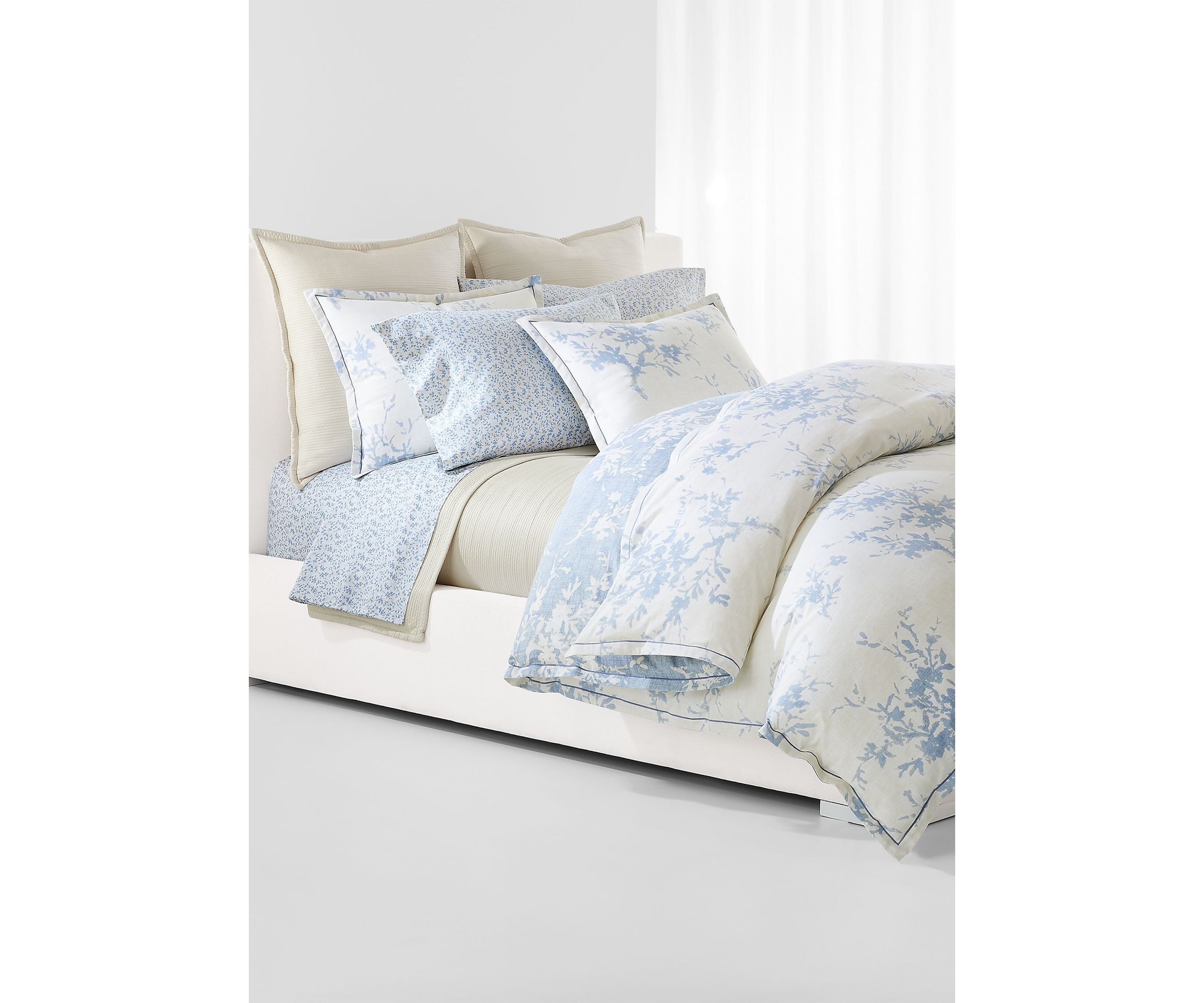 Eva Botanical Cotton Sateen Comforter Set
