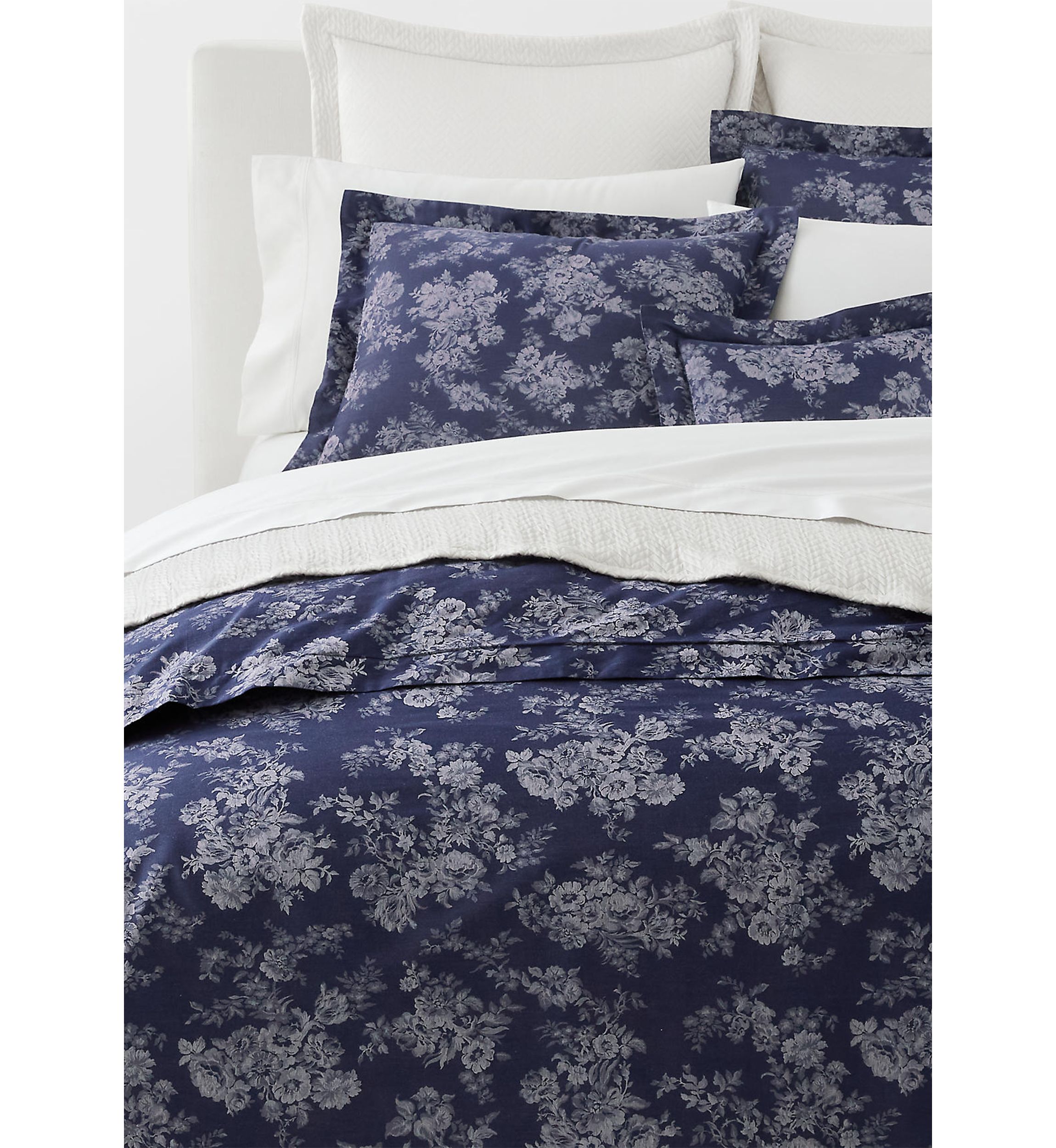 Mya Comforter