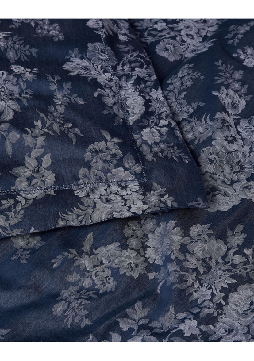 Mya Comforter