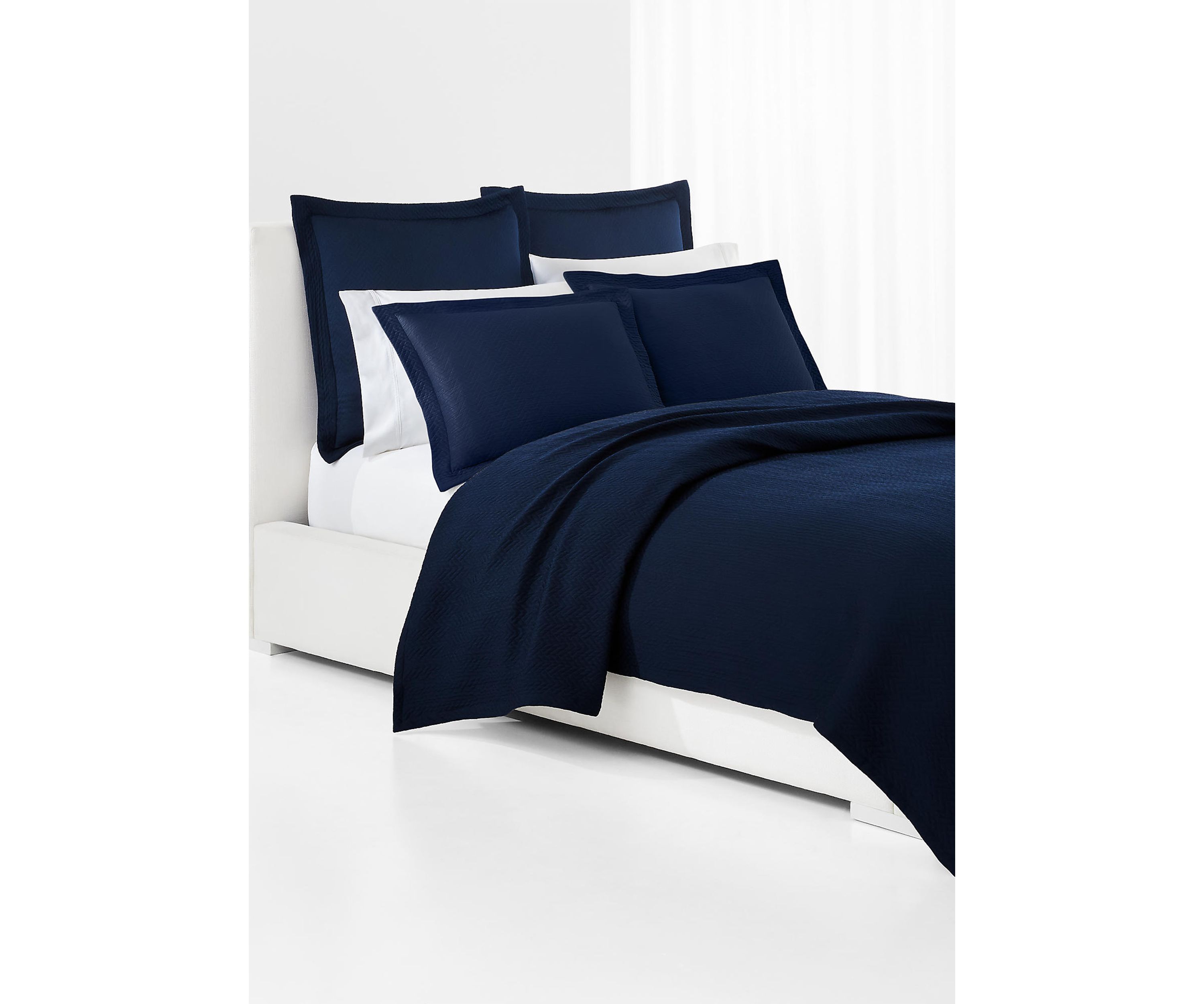 Kaia Matelassé Coverlet