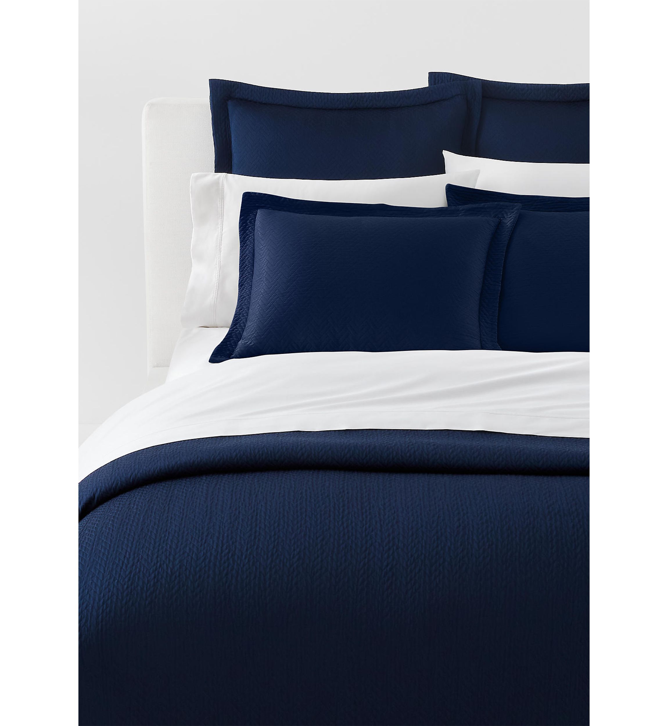 Kaia Matelassé Coverlet