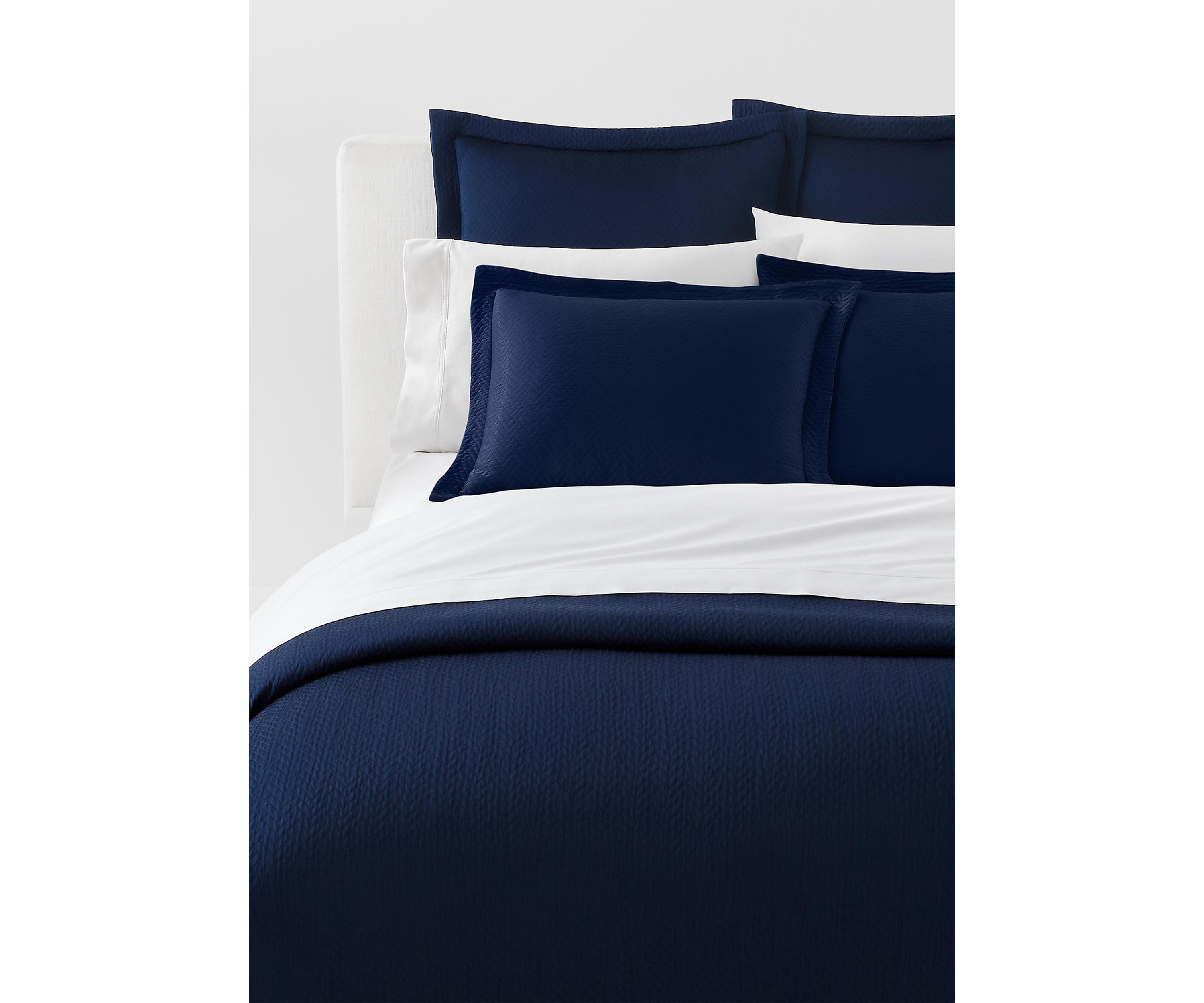 Kaia Matelassé Coverlet