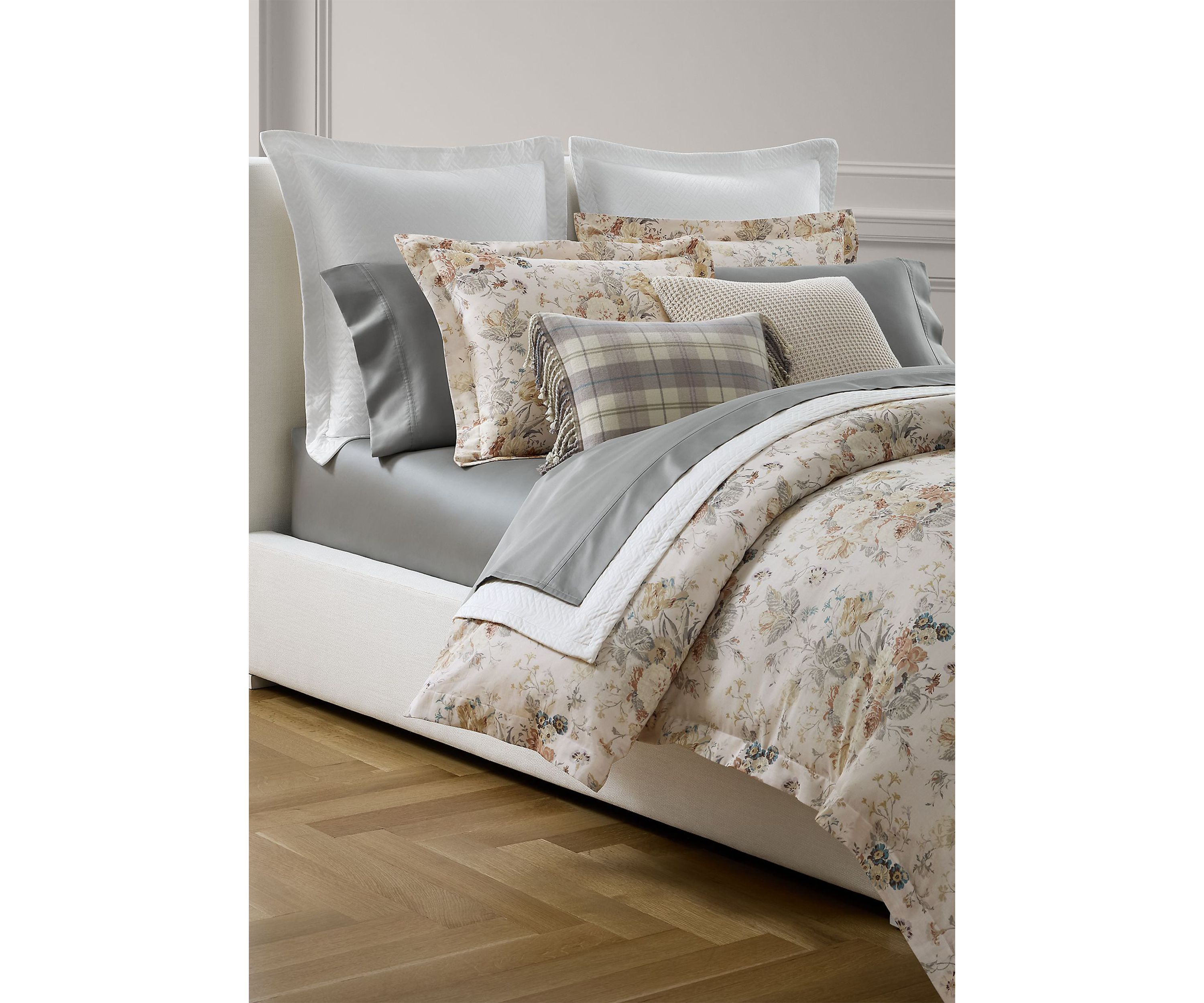 Gwynne Comforter Set