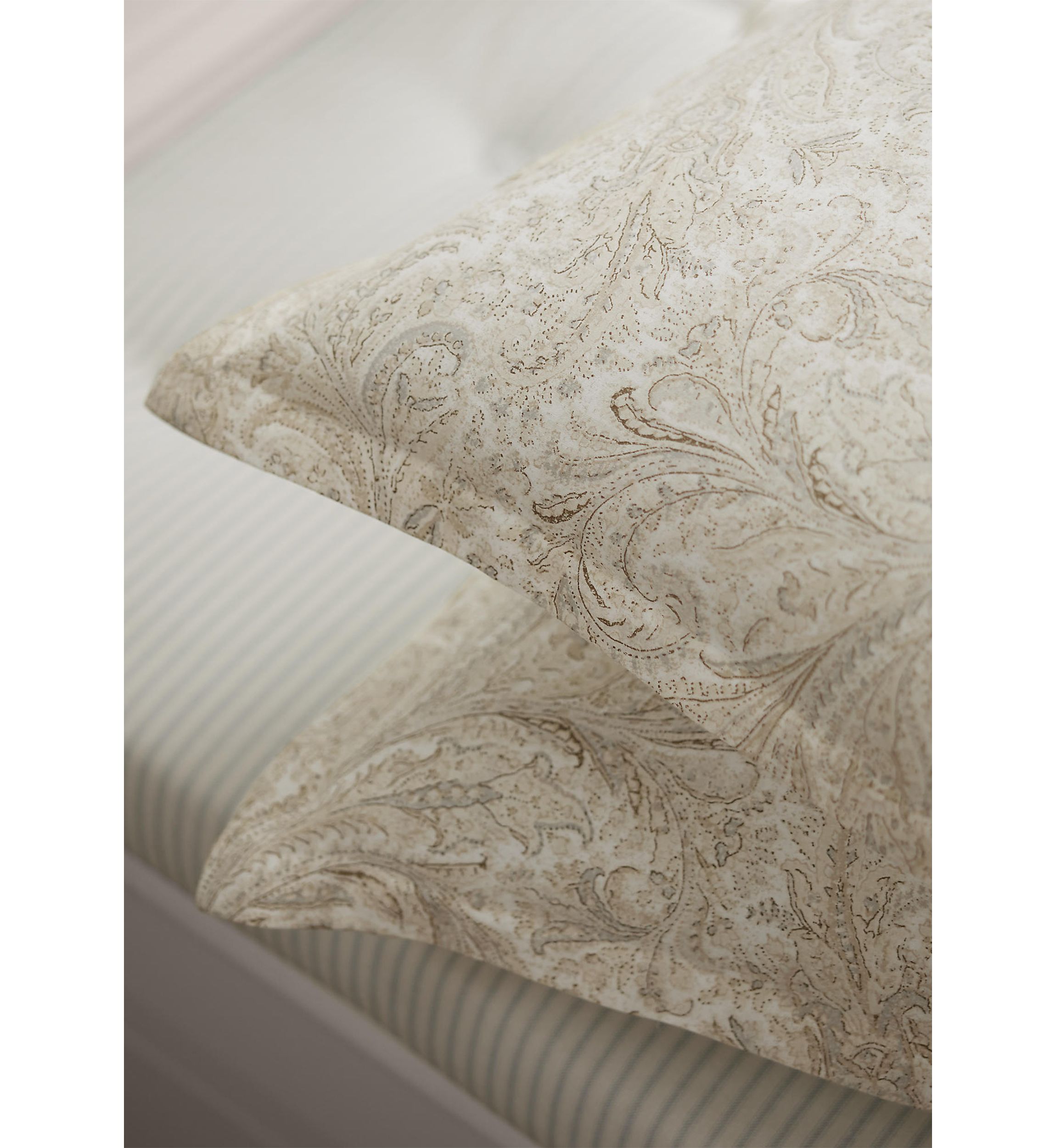 Marah Paisley Cotton Percale Full/Queen Comforter Set